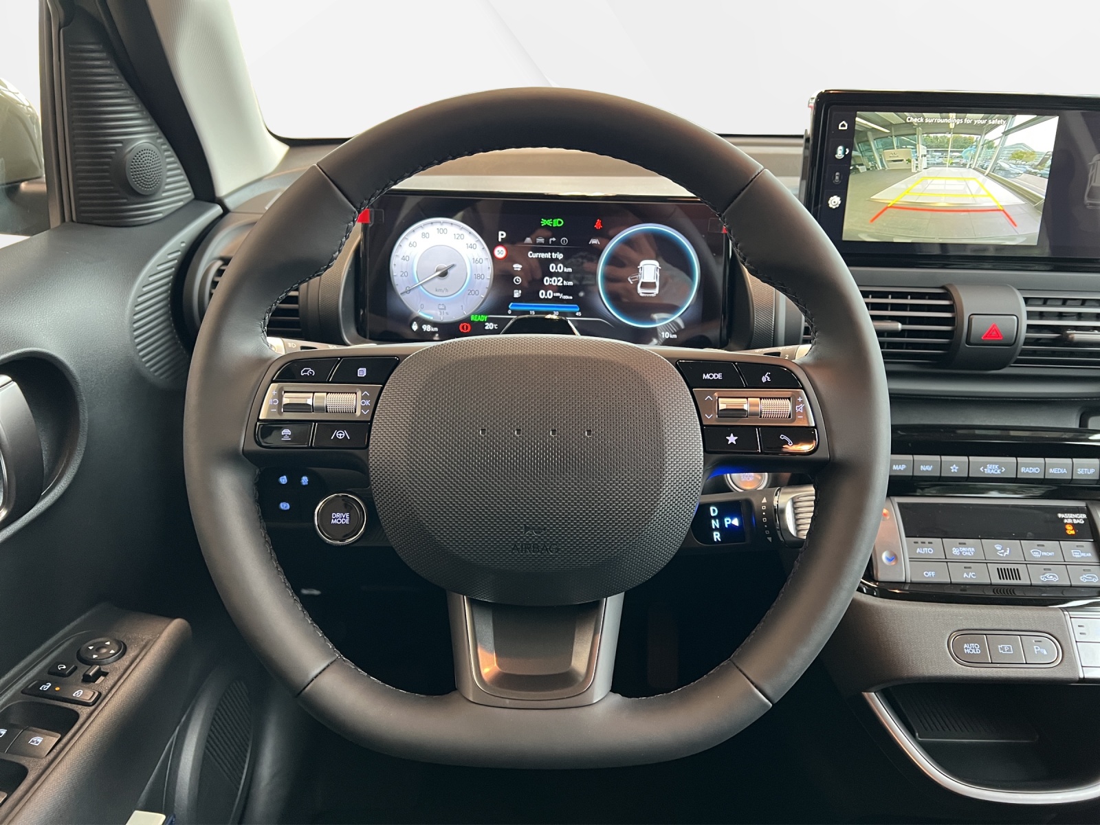 HYUNDAI Inster 49kWh Amplia-image-5