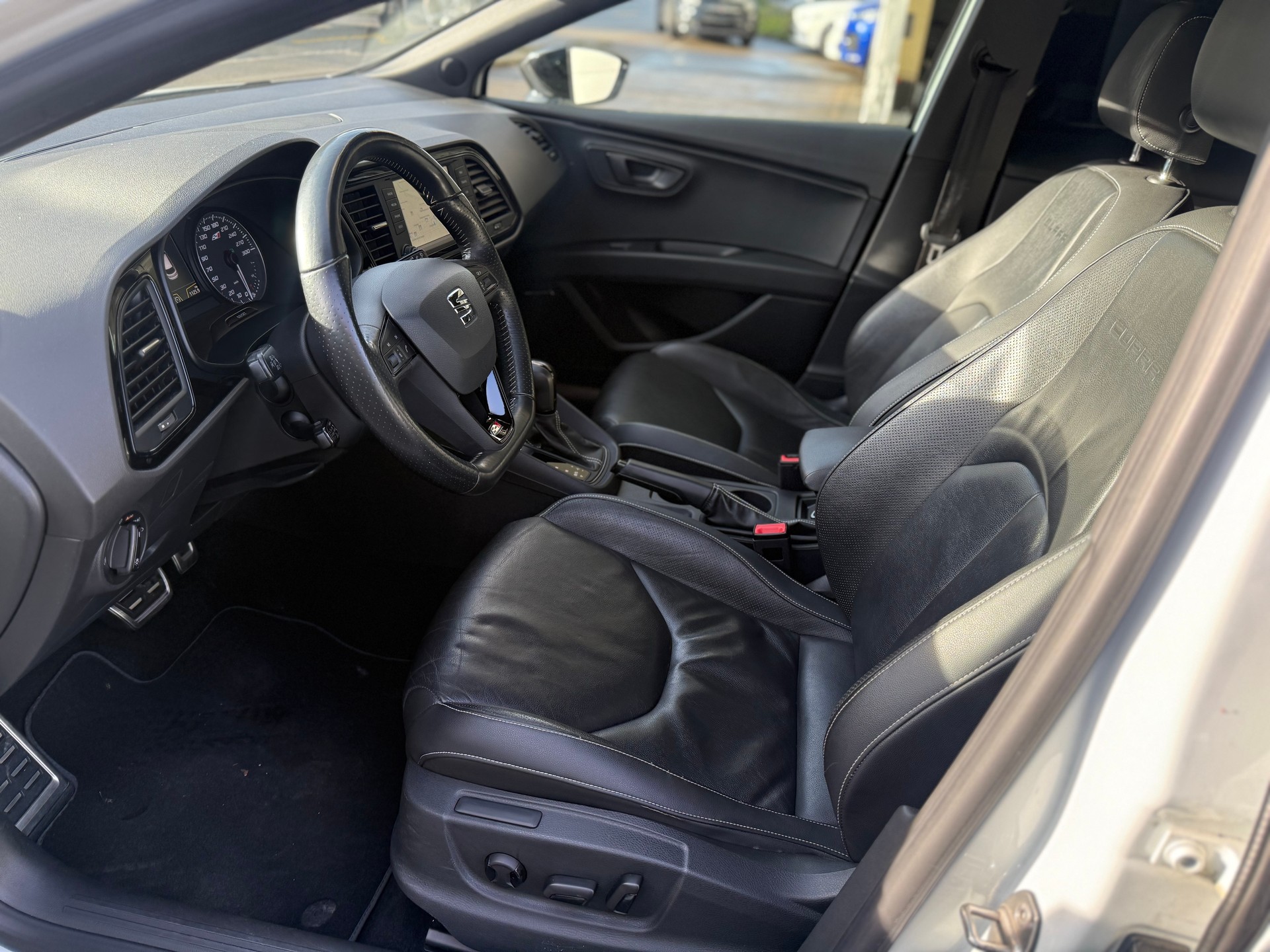 SEAT Leon ST 2.0 TSI Cupra 280 DSG-image-6