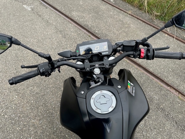 YAMAHA MT-125 ABS-image-3