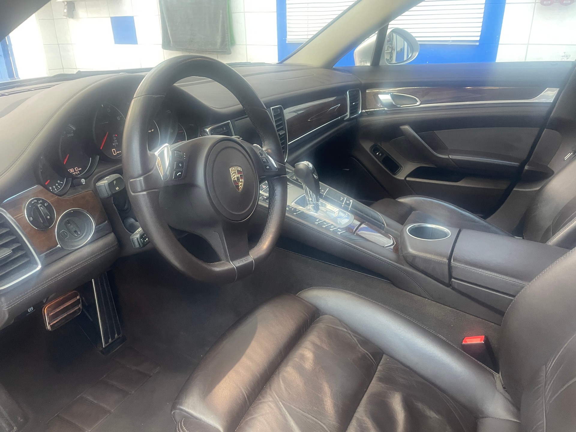 PORSCHE Panamera 4 3.6 PDK-image-11