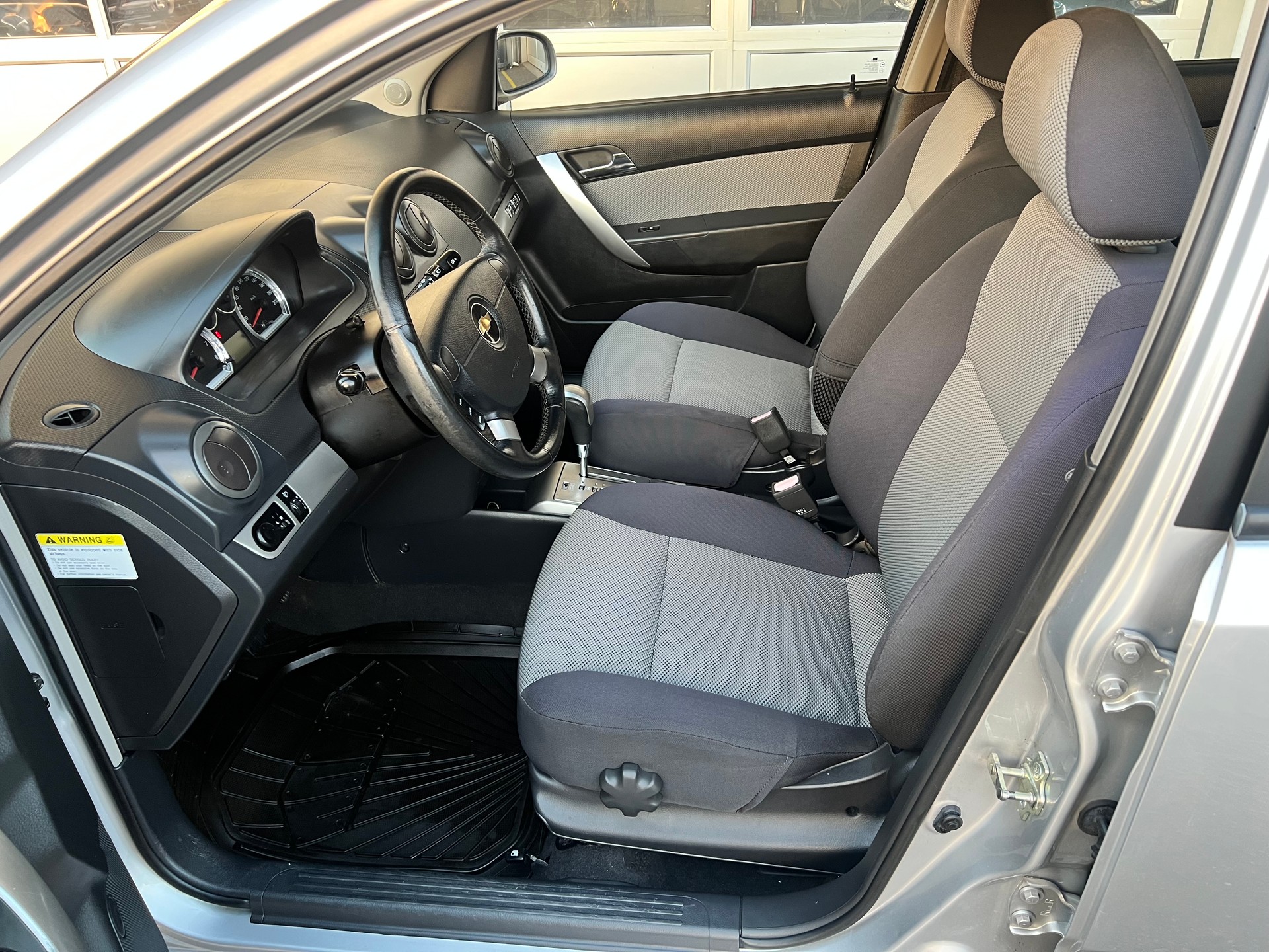 CHEVROLET Aveo 1.4 LT Automatic-image-6
