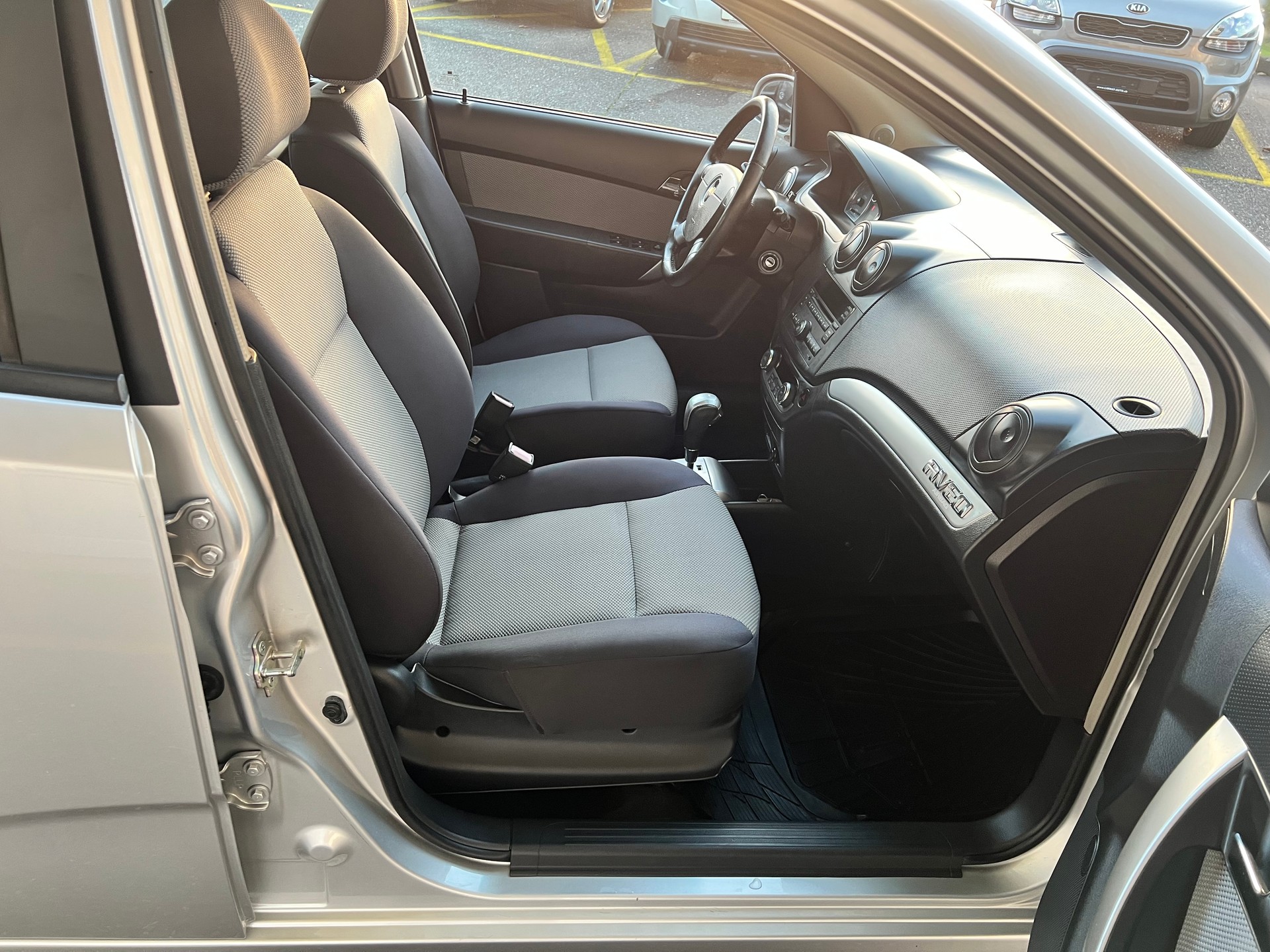 CHEVROLET Aveo 1.4 LT Automatic-image-9