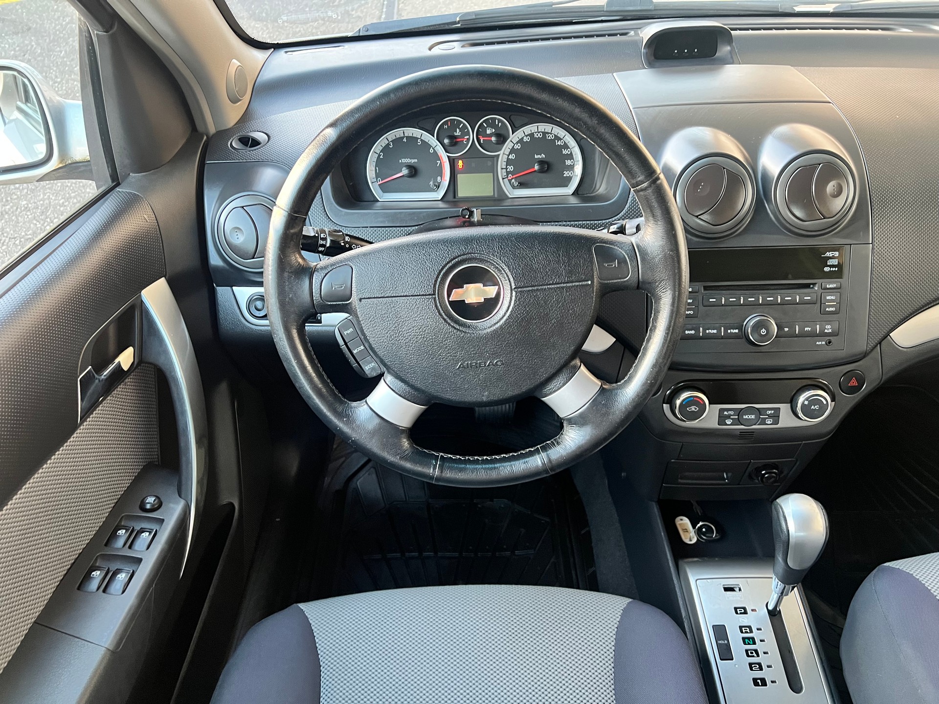 CHEVROLET Aveo 1.4 LT Automatic-image-7