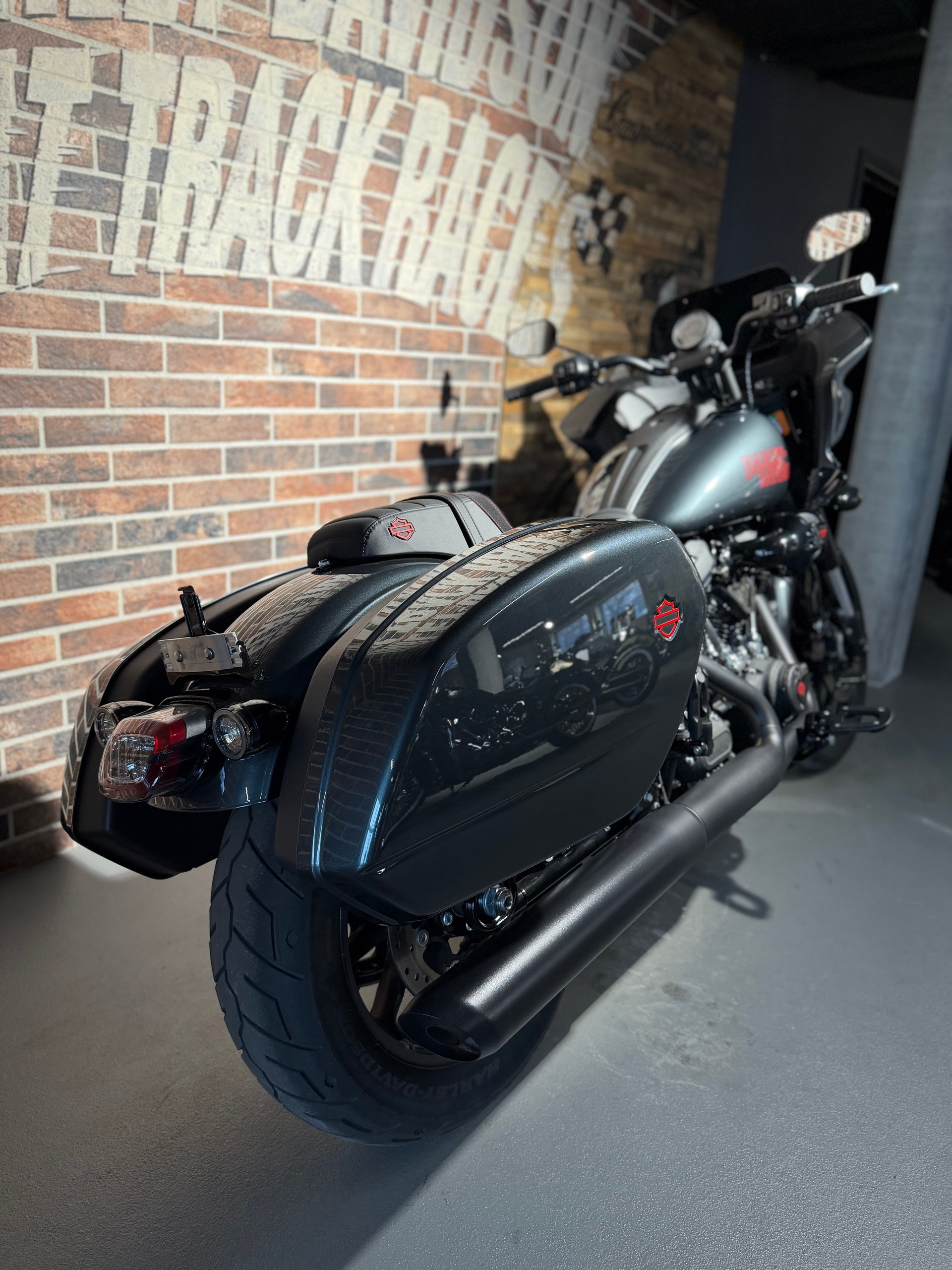 HARLEY-DAVIDSON FXLRST Low Rider ST 117-image-10