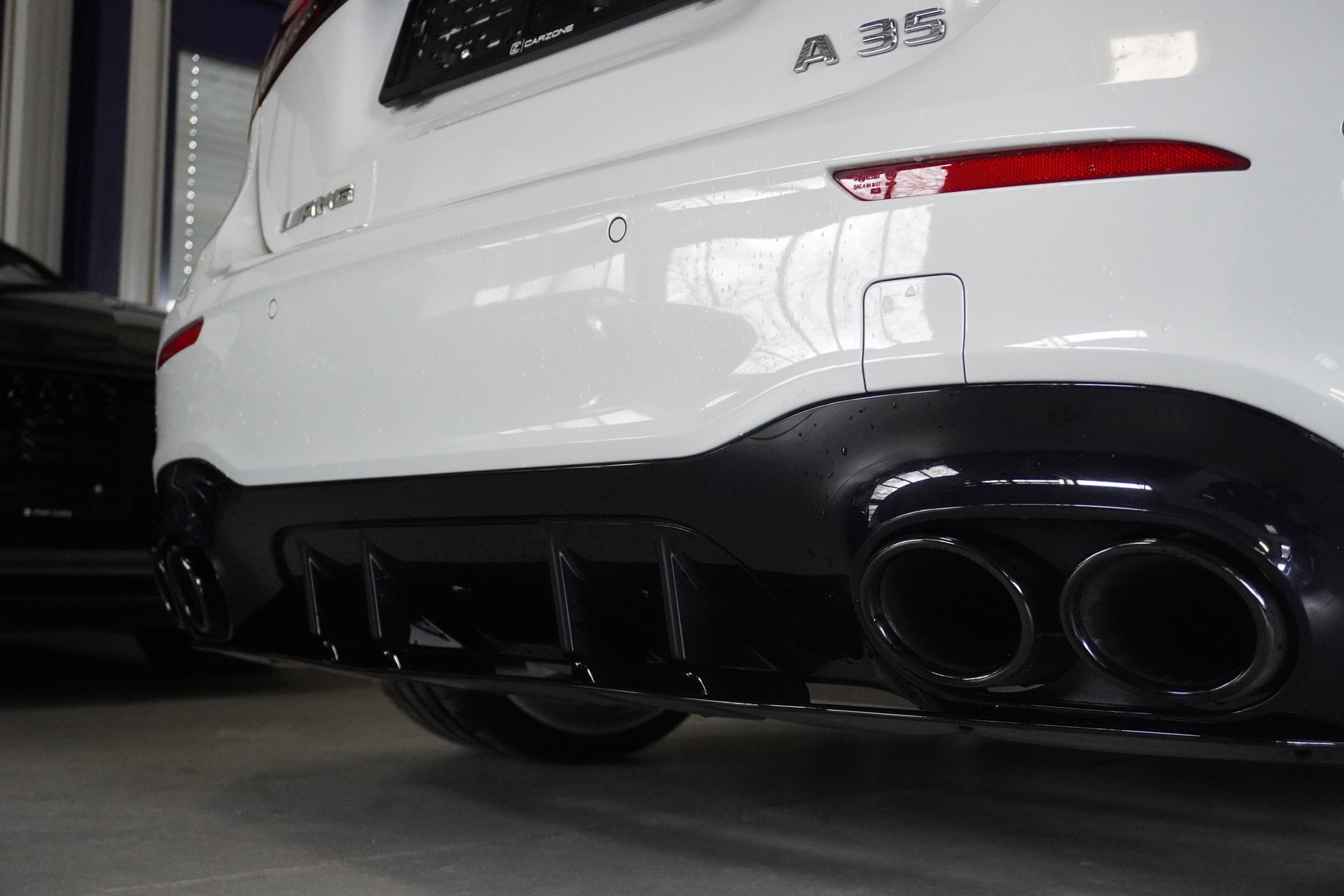 MERCEDES-BENZ A 35 AMG 4Matic Speedshift-image-6