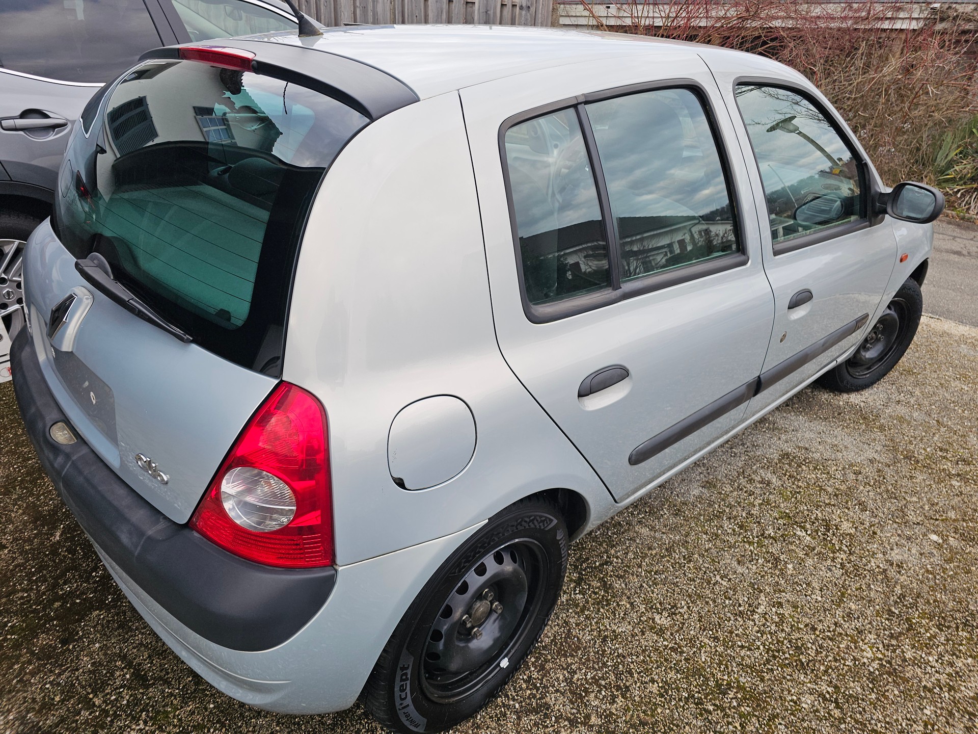 RENAULT Clio 1.2 Authentique Pack-image-2