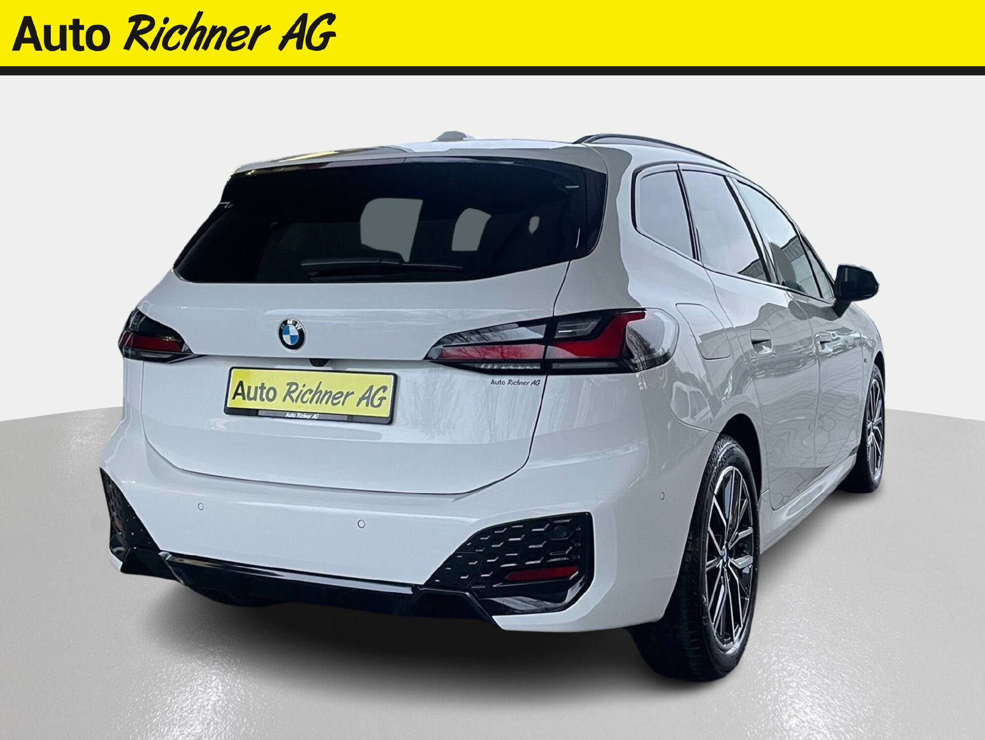 BMW 218d SDKG Active Tourer-showroom-element-3