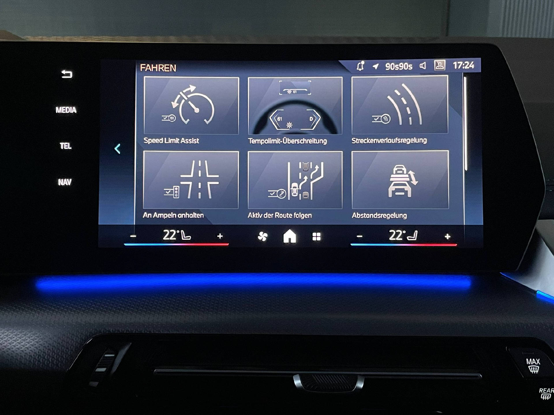 BMW 218d SDKG Active Tourer-image-10