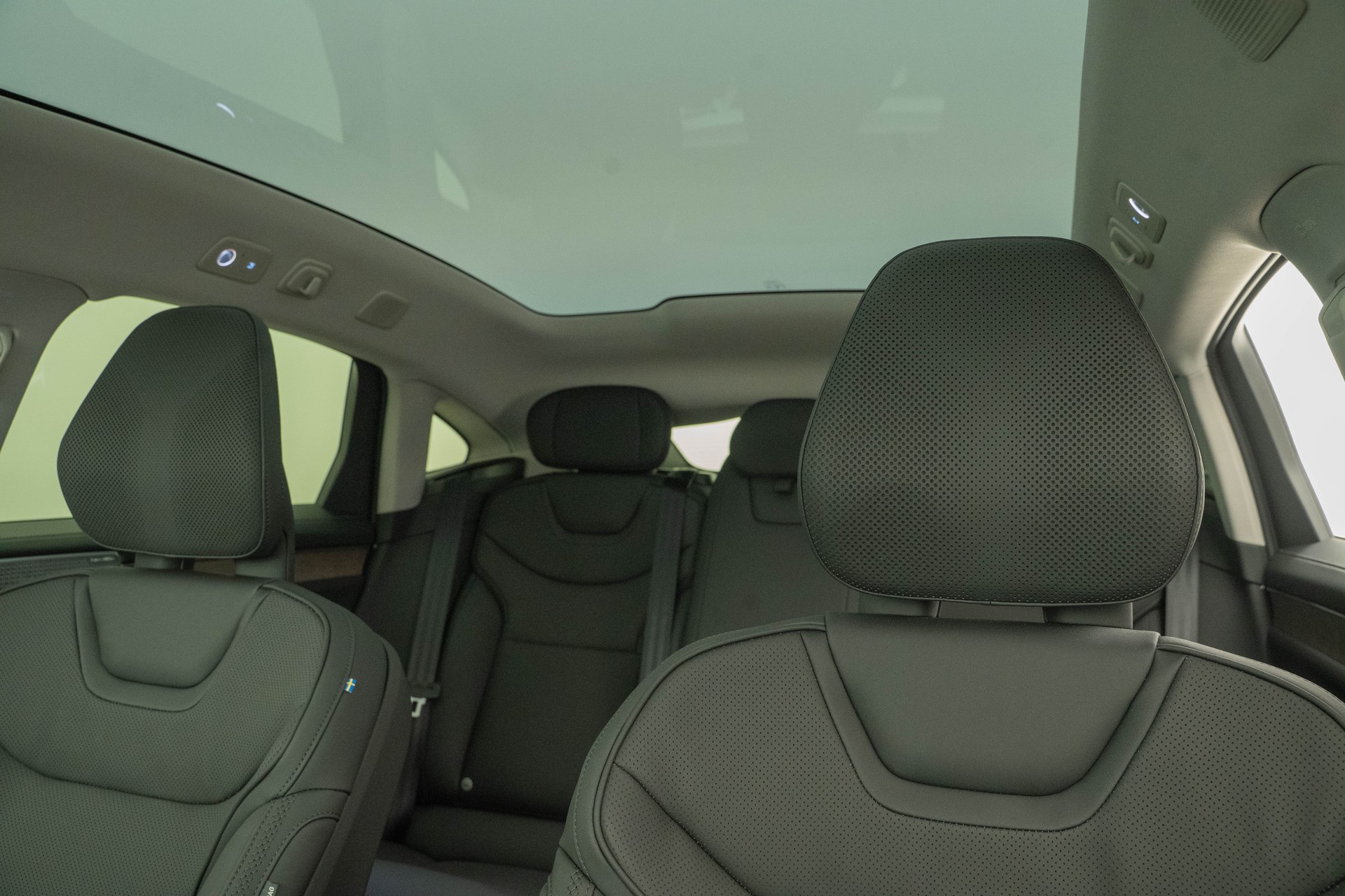 VOLVO ES90 Ultra-image-9