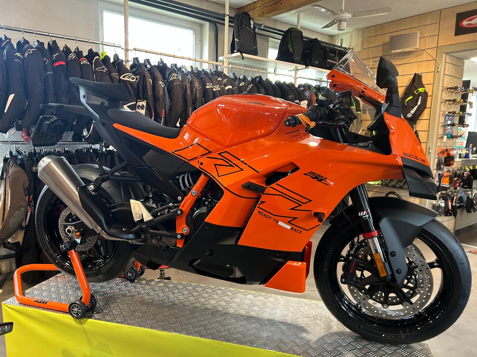 KTM RC R-image-0