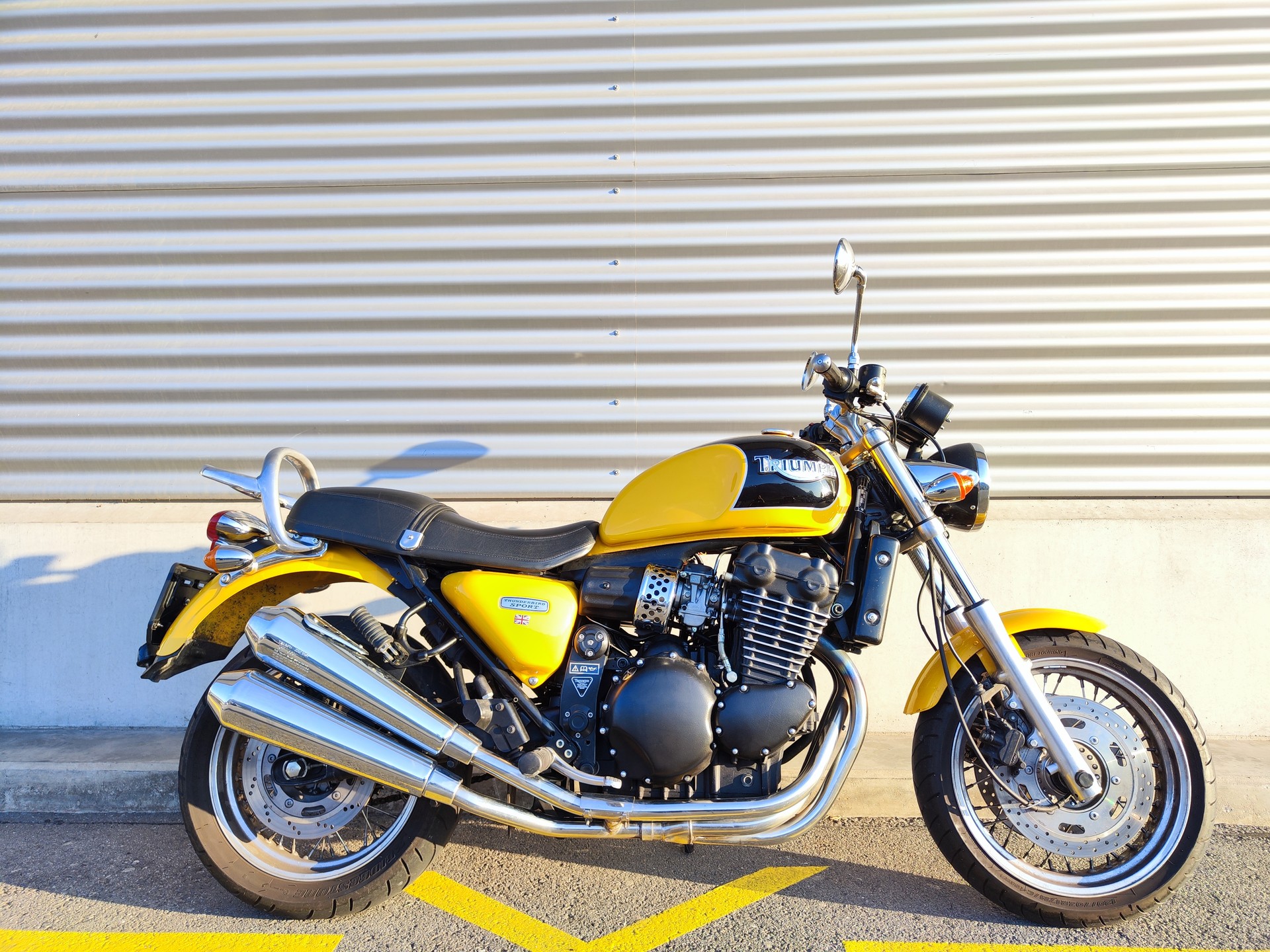 TRIUMPH Thunderbird 900 Sport-image-0