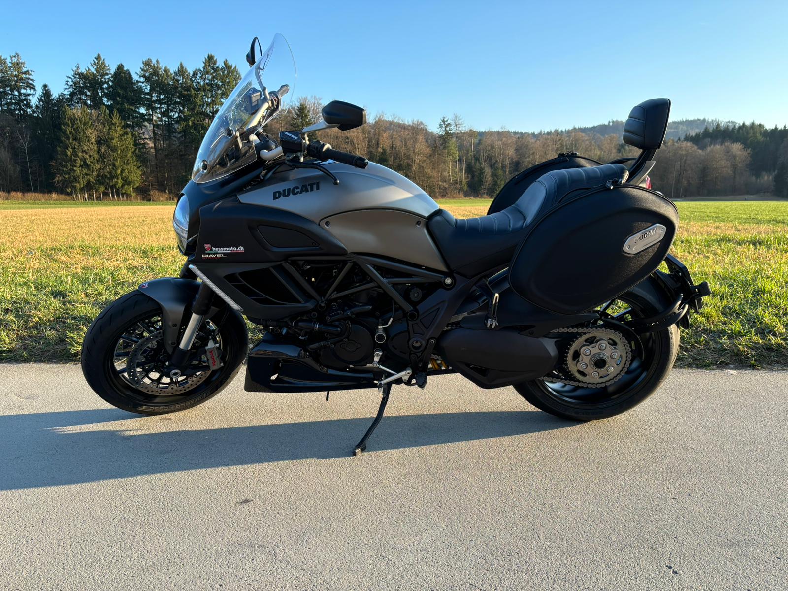 DUCATI Diavel 1200 Strada