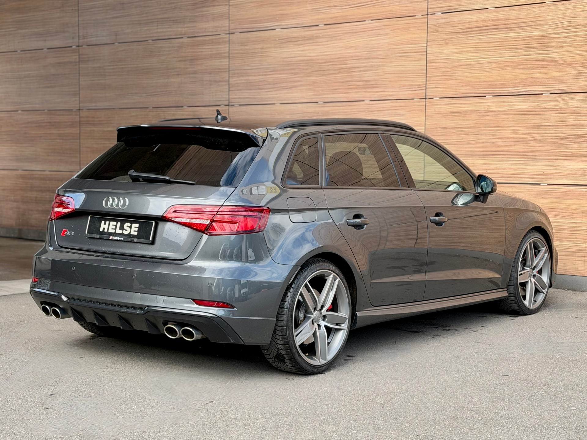 AUDI S3 Sportback 2.0 TFSI quattro S-tronic - Daytonagrau --image-5