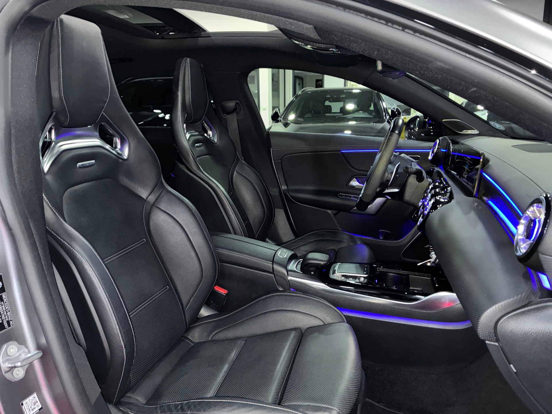 MERCEDES-BENZ CLA Shooting Brake 45 S AMG 4Matic+ 8G-DCT-image-11