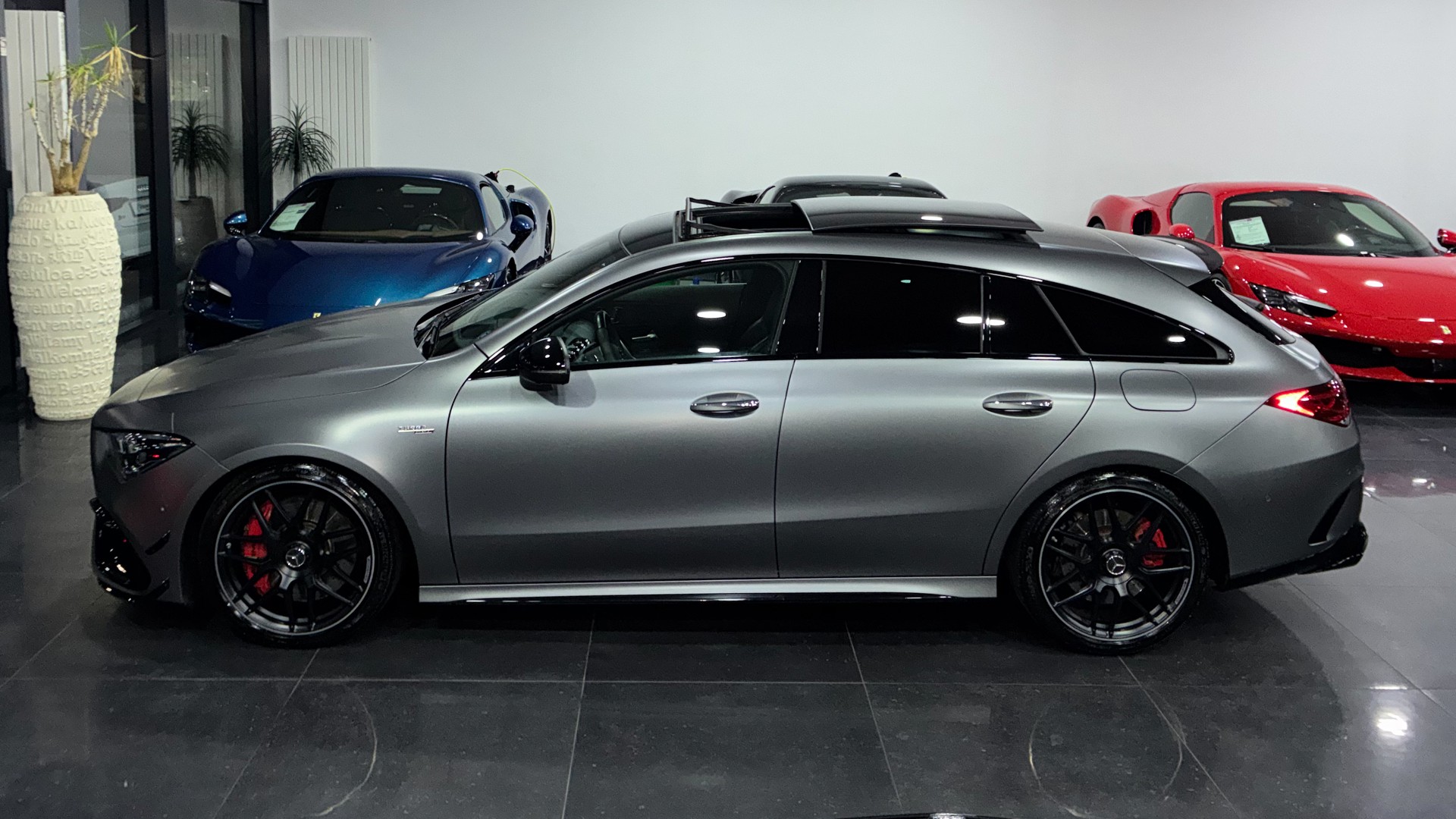 MERCEDES-BENZ CLA Shooting Brake 45 S AMG 4Matic+ 8G-DCT-image-3