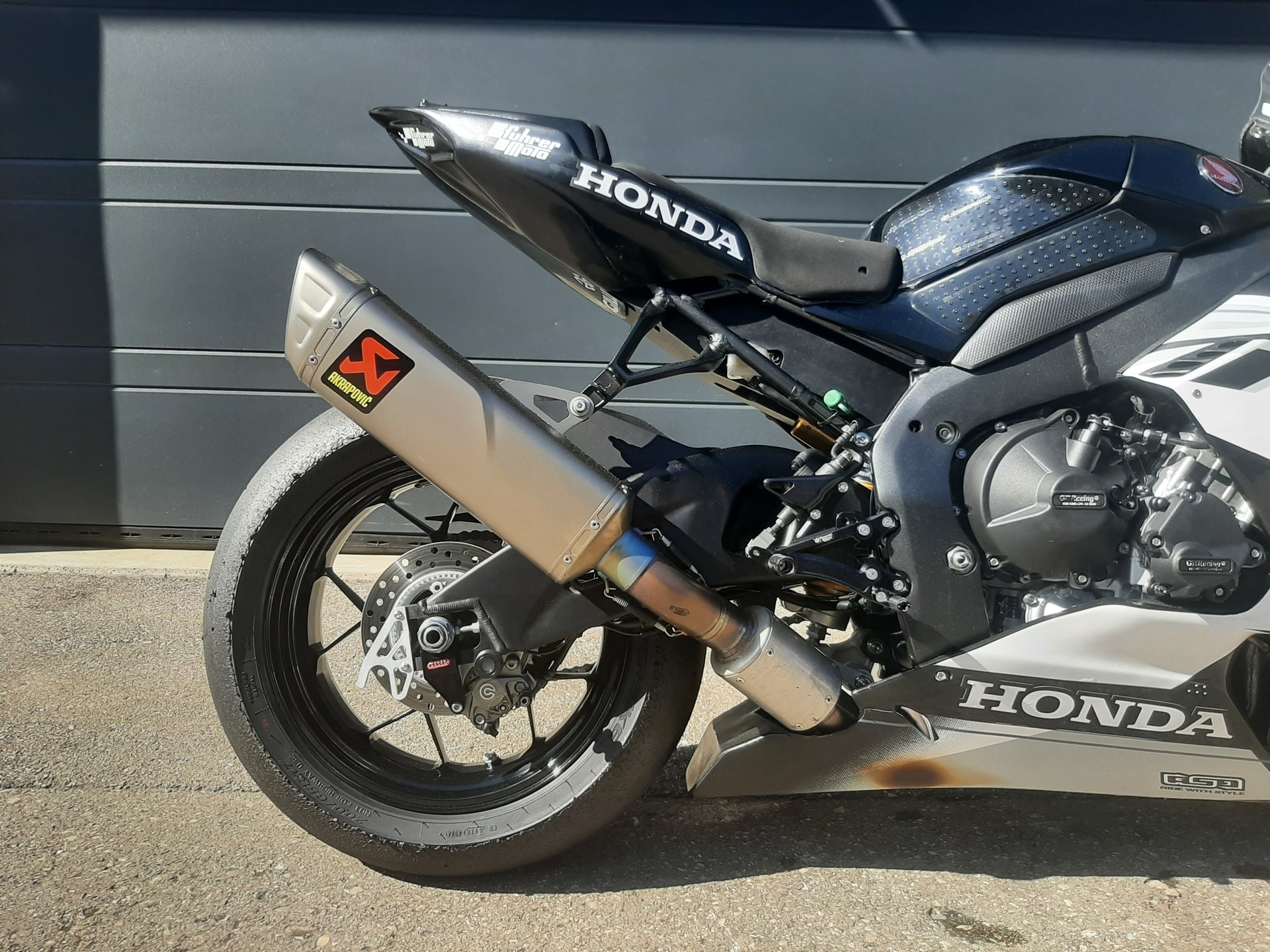 HONDA CBR 1000 RR-R SP-image-1