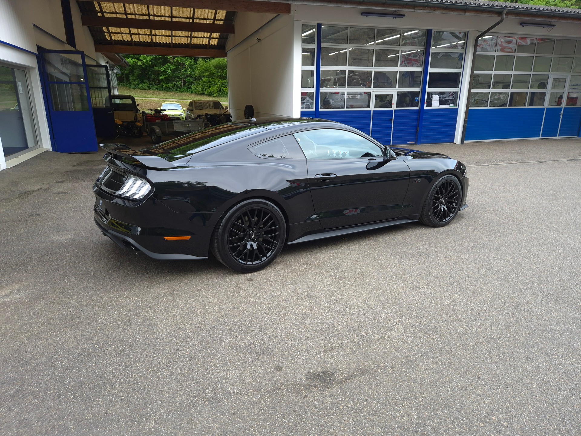 FORD Mustang Fastback 5.0 V8 GT Automat-image-14