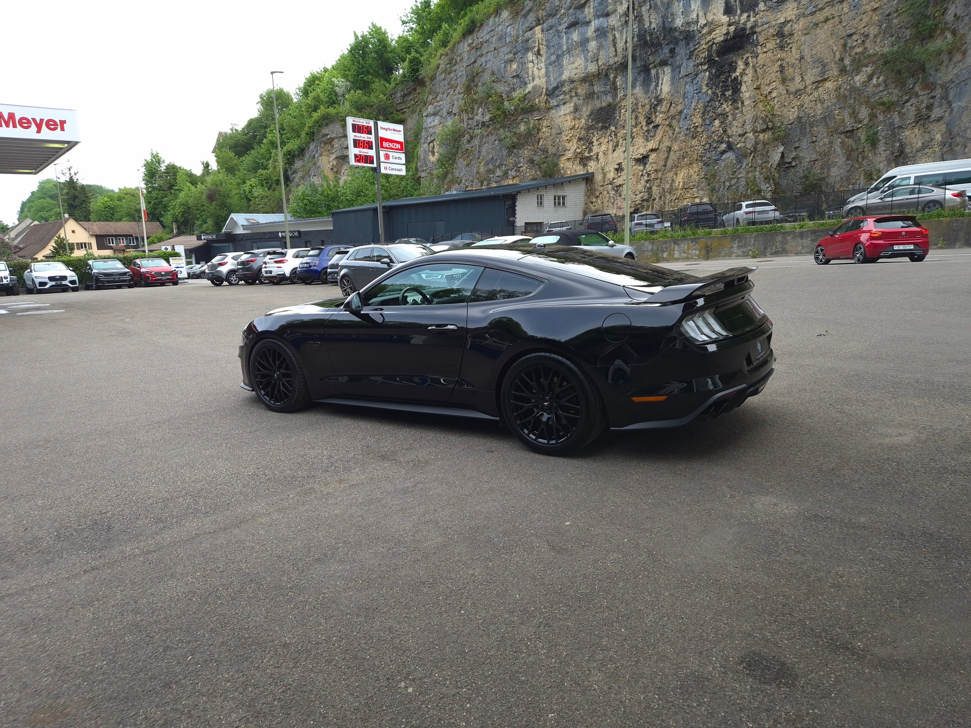 FORD Mustang Fastback 5.0 V8 GT Automat-image-8