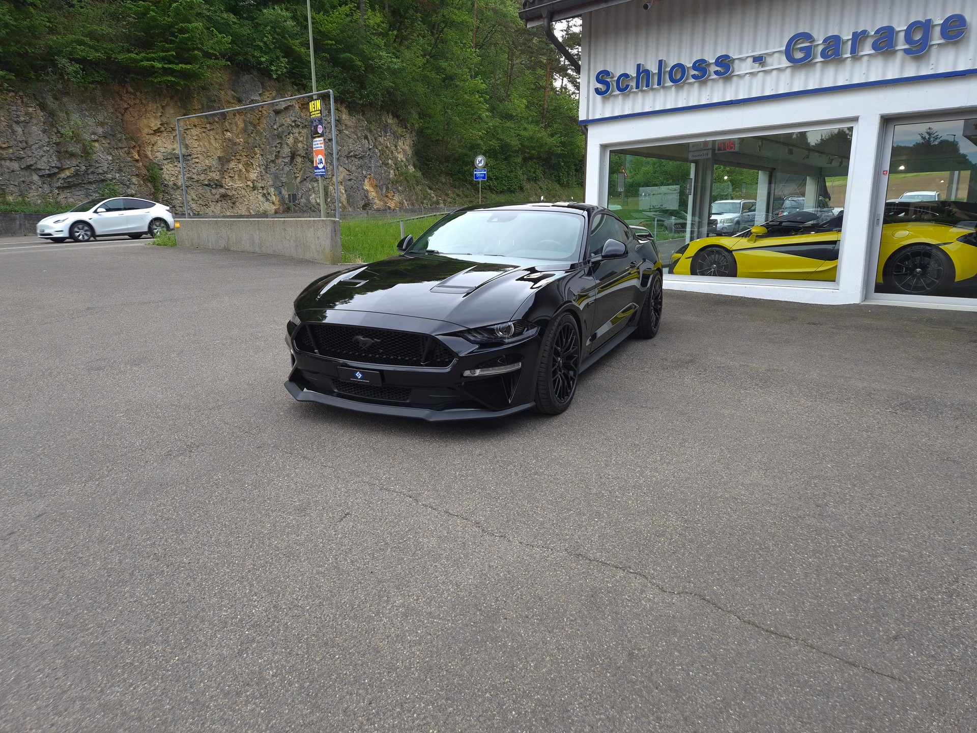 FORD Mustang Fastback 5.0 V8 GT Automat-image-5