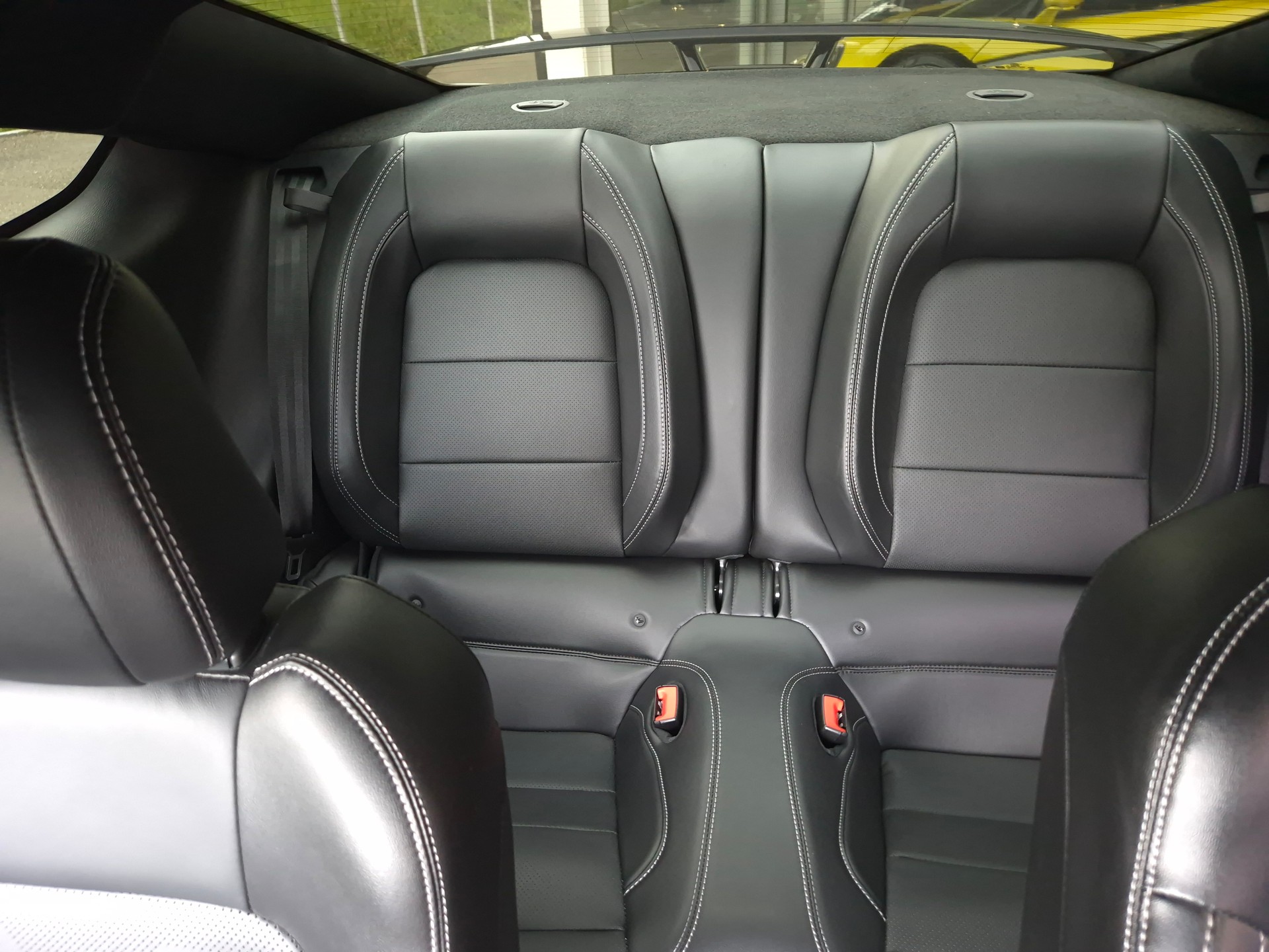 FORD Mustang Fastback 5.0 V8 GT Automat-image-28