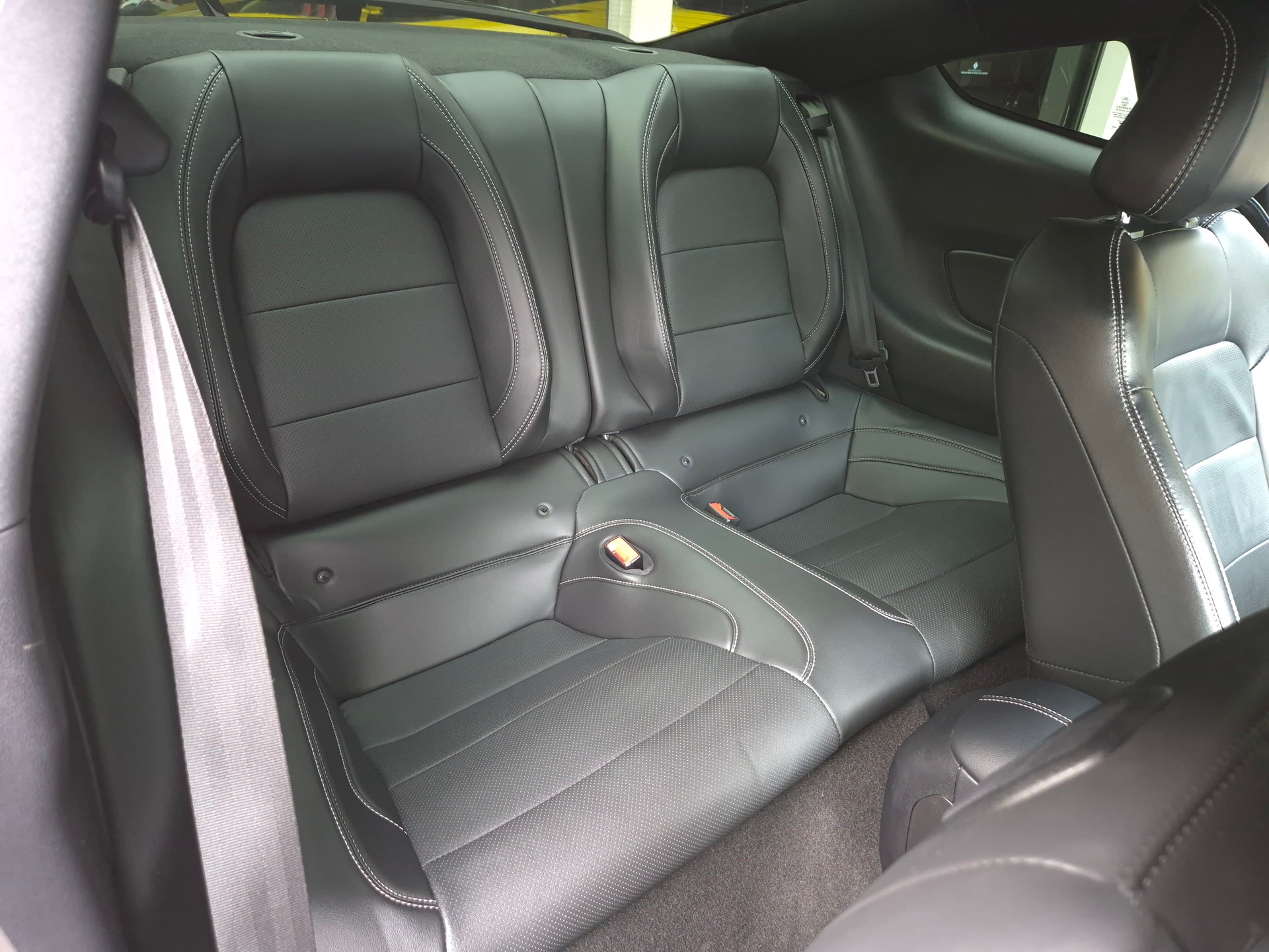FORD Mustang Fastback 5.0 V8 GT Automat-image-27