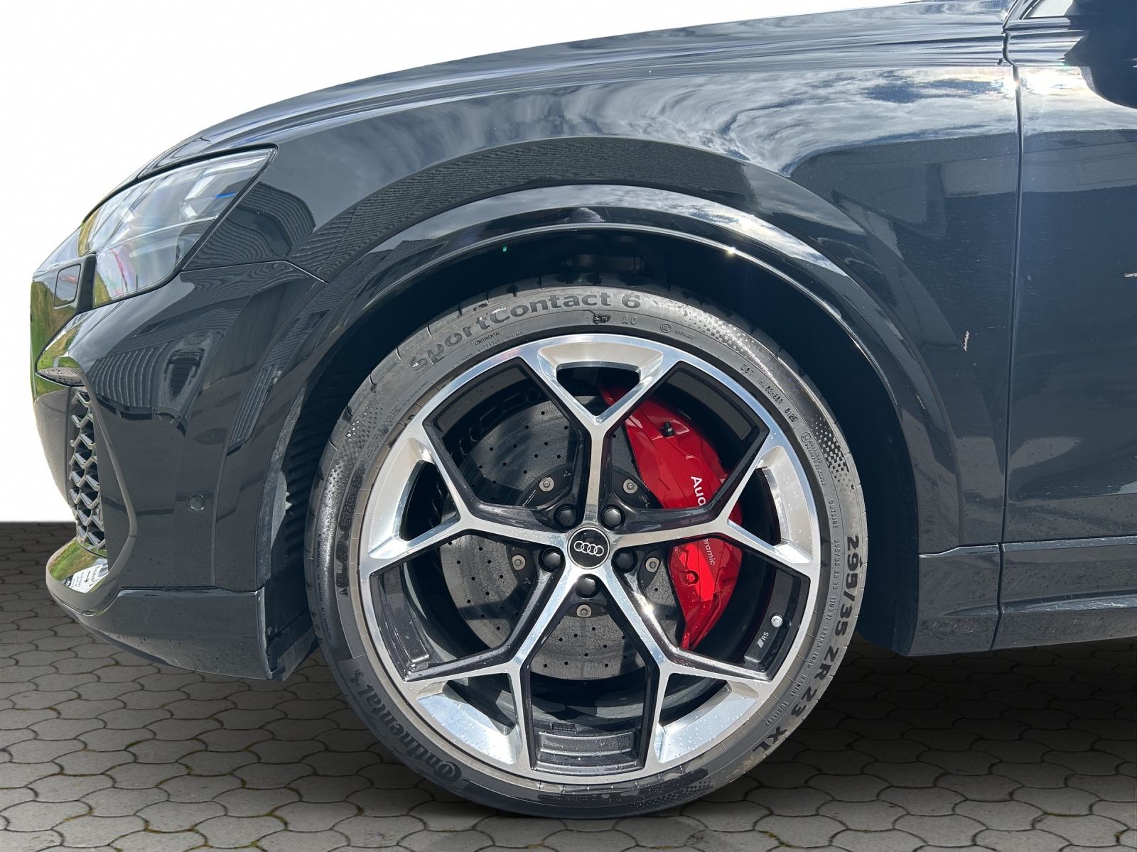 AUDI RSQ8 performance quattro-image-8