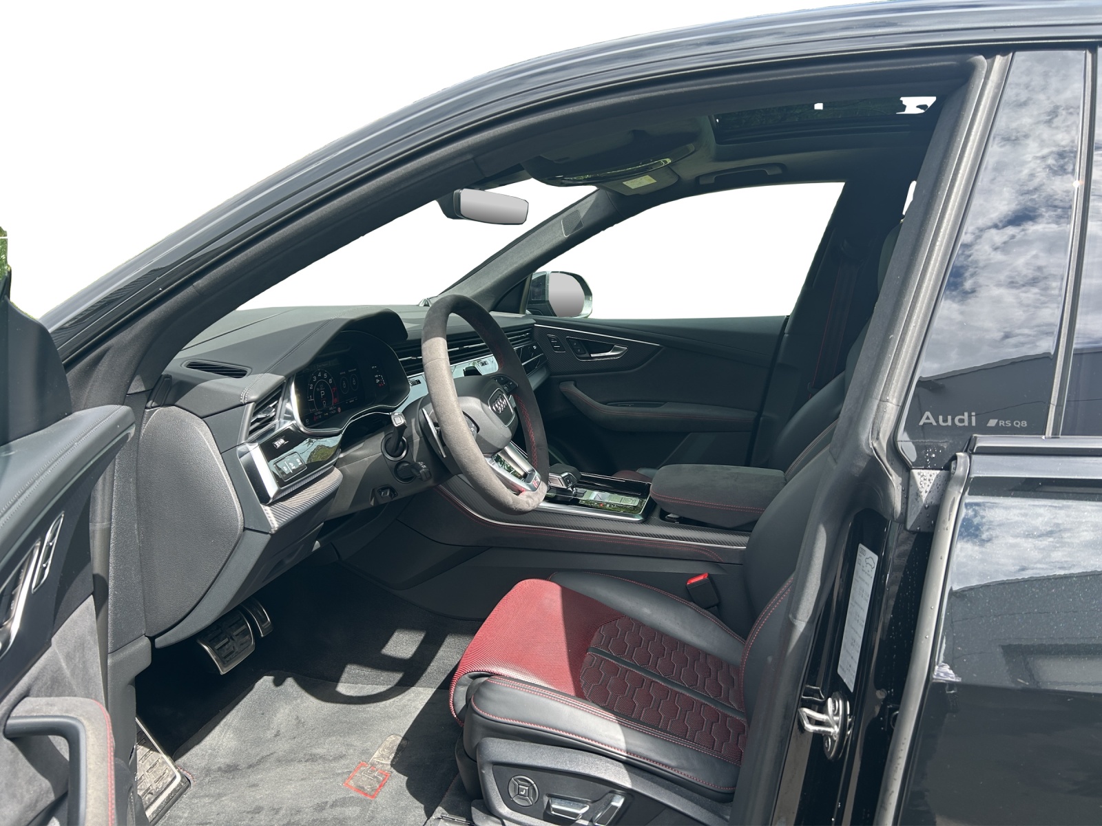 AUDI RSQ8 performance quattro-image-9