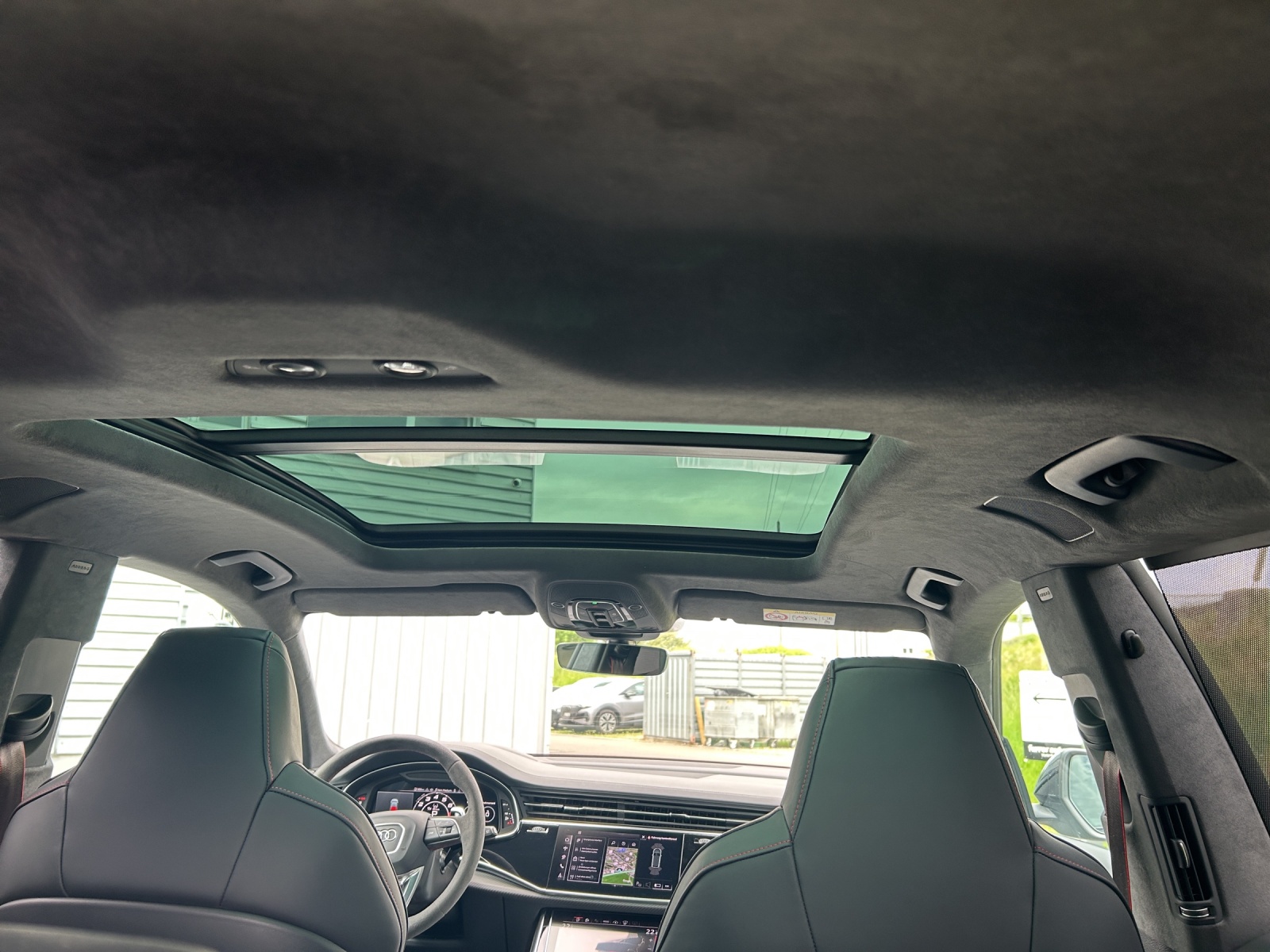 AUDI RSQ8 performance quattro-image-13