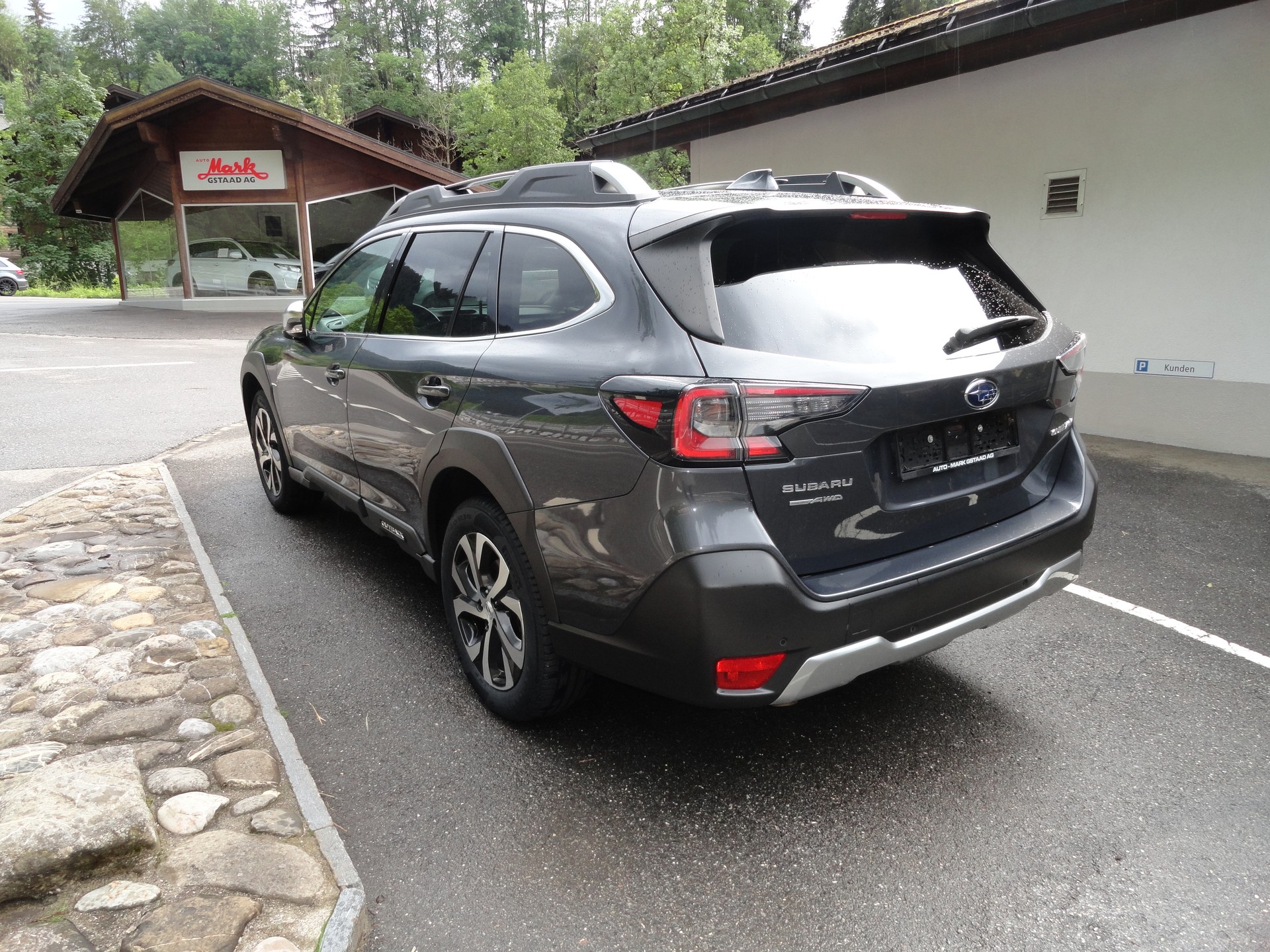 SUBARU Outback 2.5i Luxury AWD Lineartronic-showroom-element-2