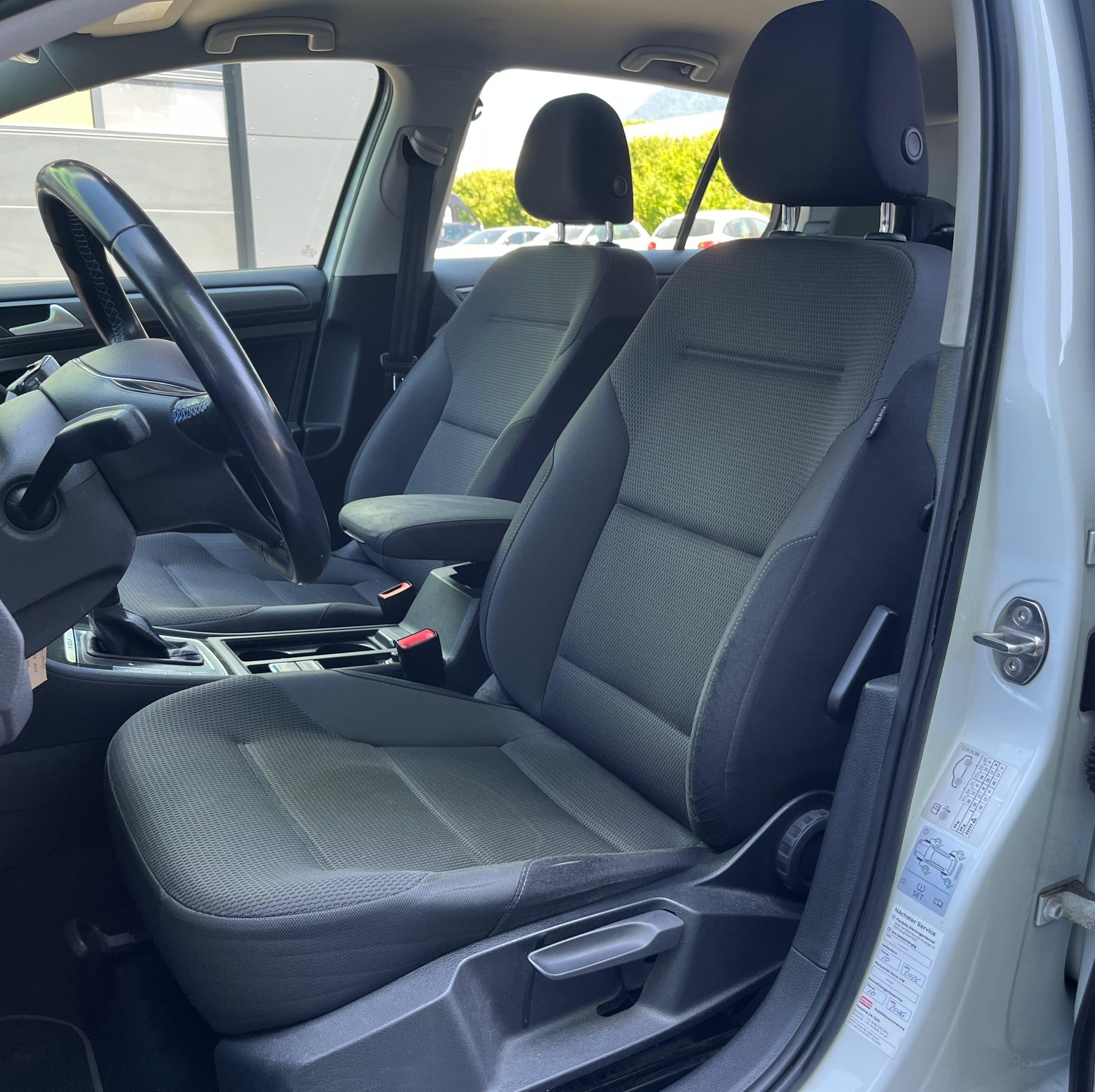 VW e-Golf phase 2-image-8