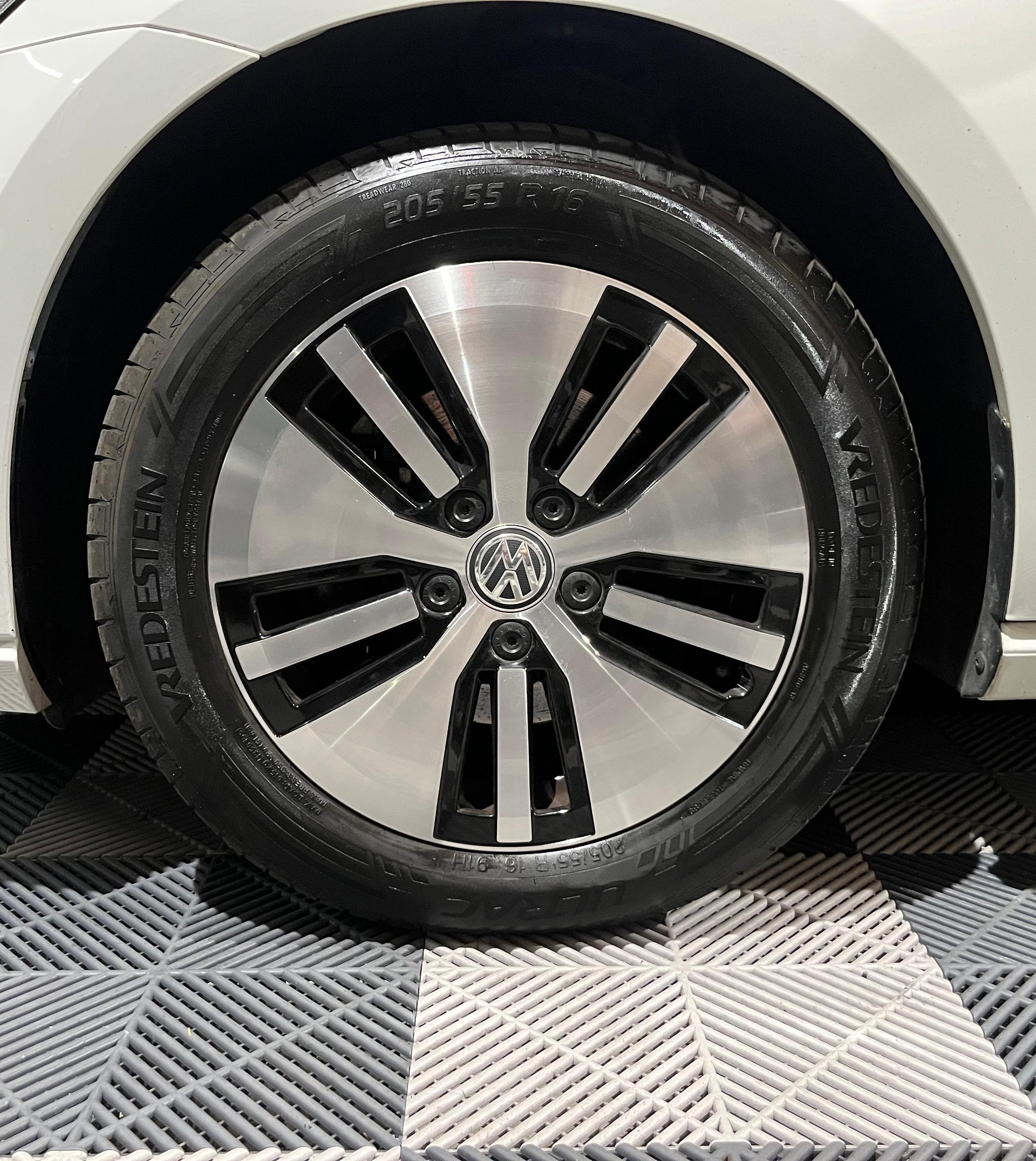 VW e-Golf phase 2-image-17