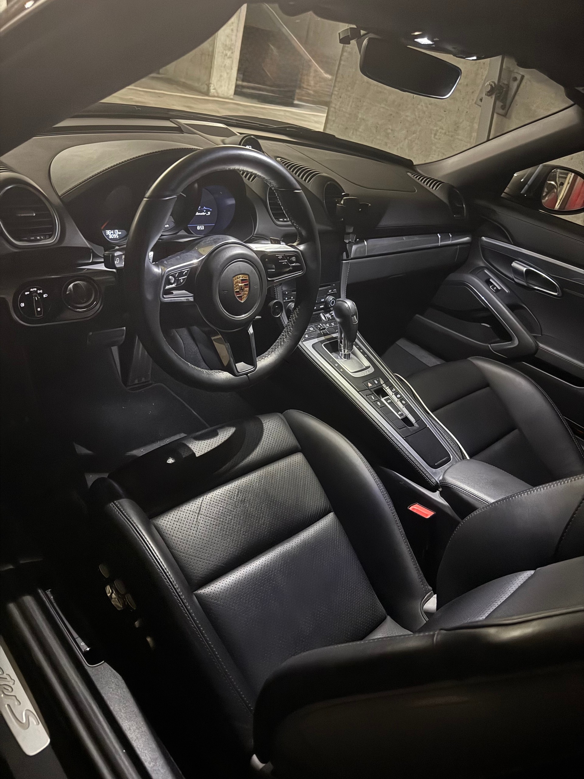 PORSCHE 2.5 S PDK-image-5