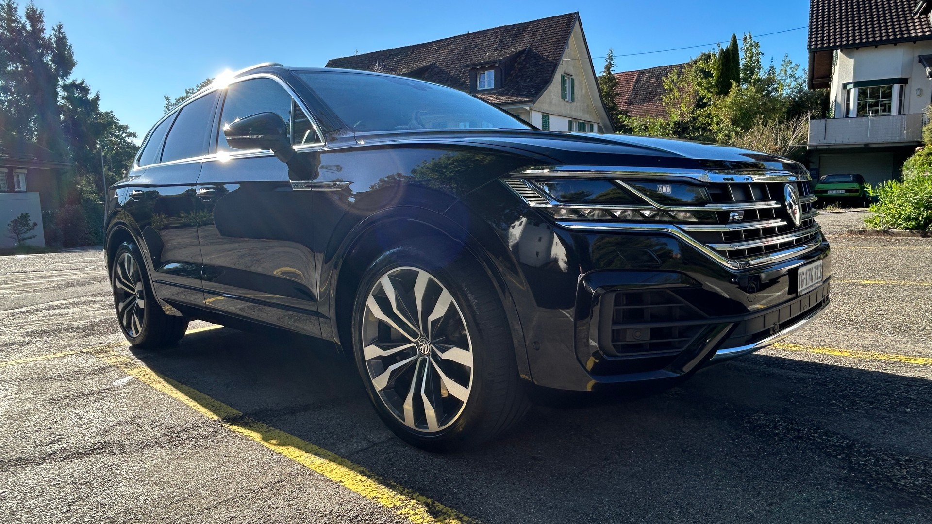 VW 4.0 V8 TDI Elegance - Vollausstattung, IQ Light, Head-up, Night Vision, Softclose, 6.7L/100km, 12M Garantie