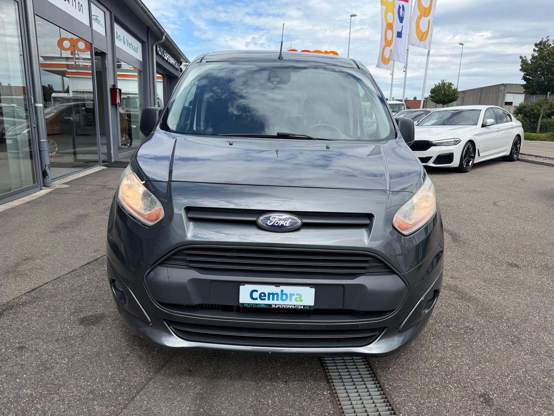 FORD Grand Tourneo Connect 1.6 TDCi Trend Rollstuhl-Rampe-image-7