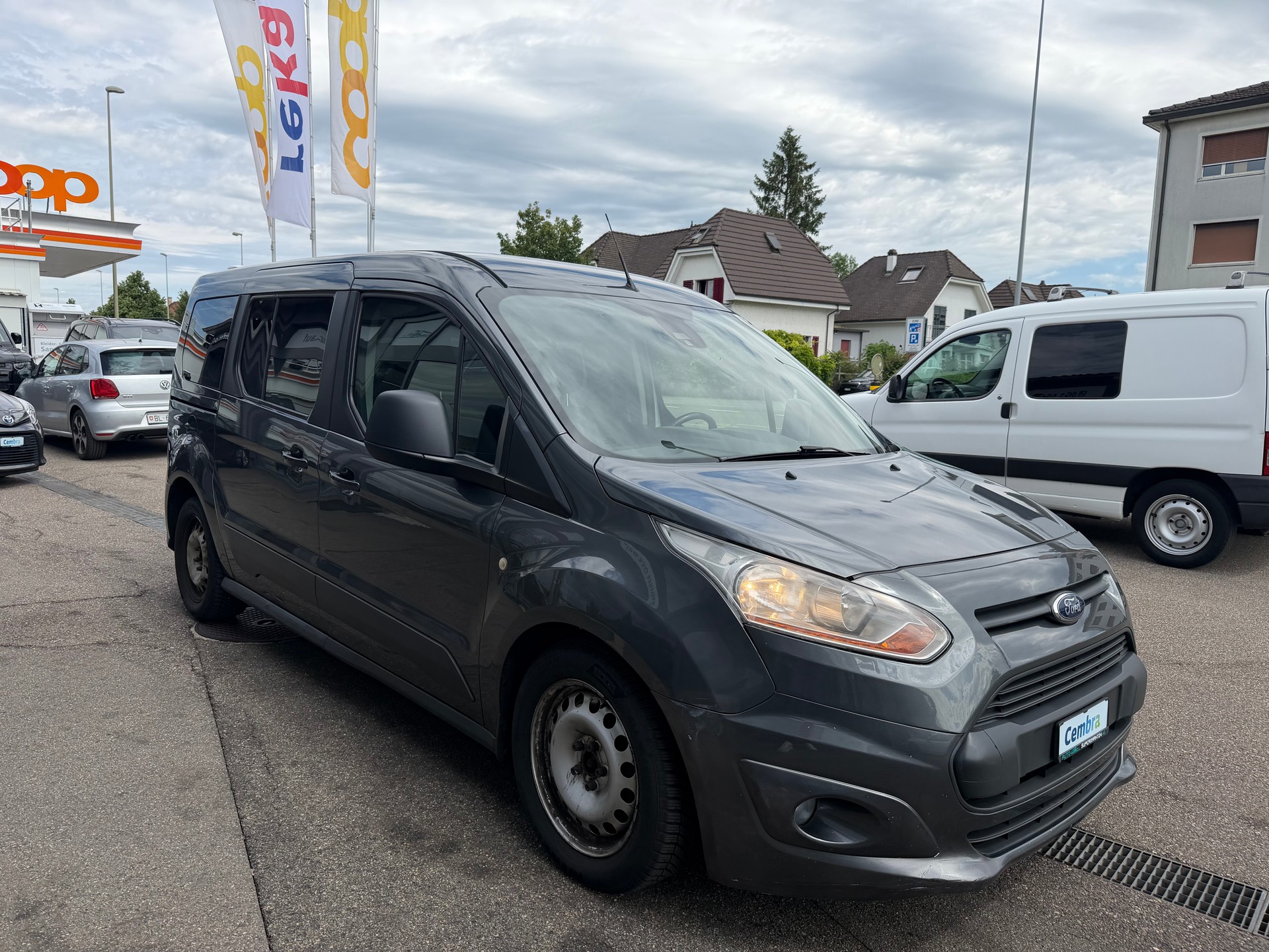 FORD Grand Tourneo Connect 1.6 TDCi Trend Rollstuhl-Rampe-image-6