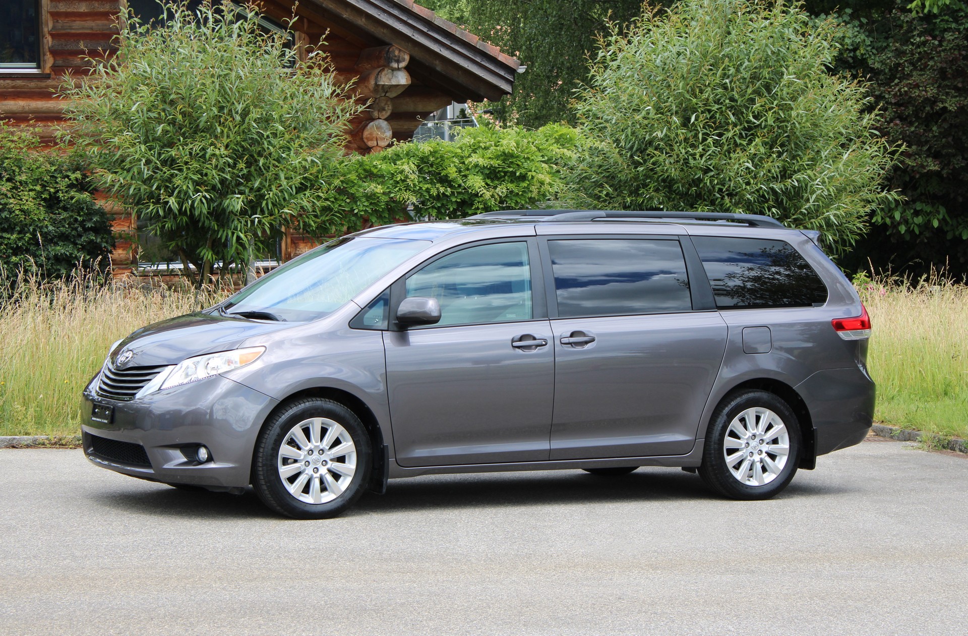 TOYOTA Sienna 3.5 A 4WD