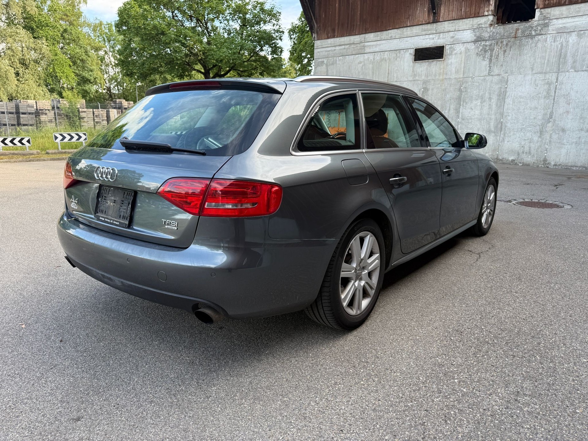 AUDI A4 Avant 2.0 TFSI quattro-image-7