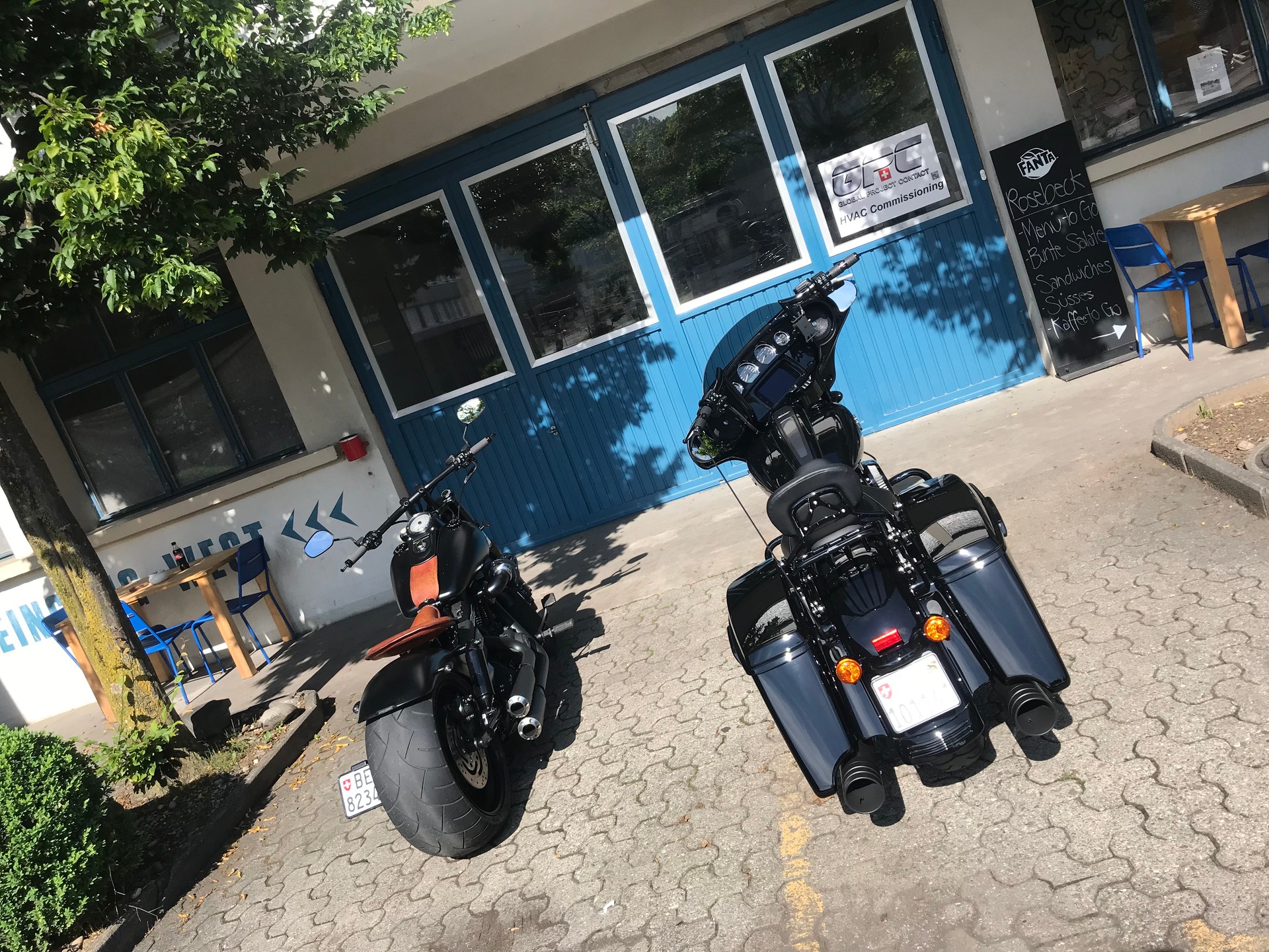HARLEY-DAVIDSON FLHXS Street Glide Special Black Finish 114-image-2