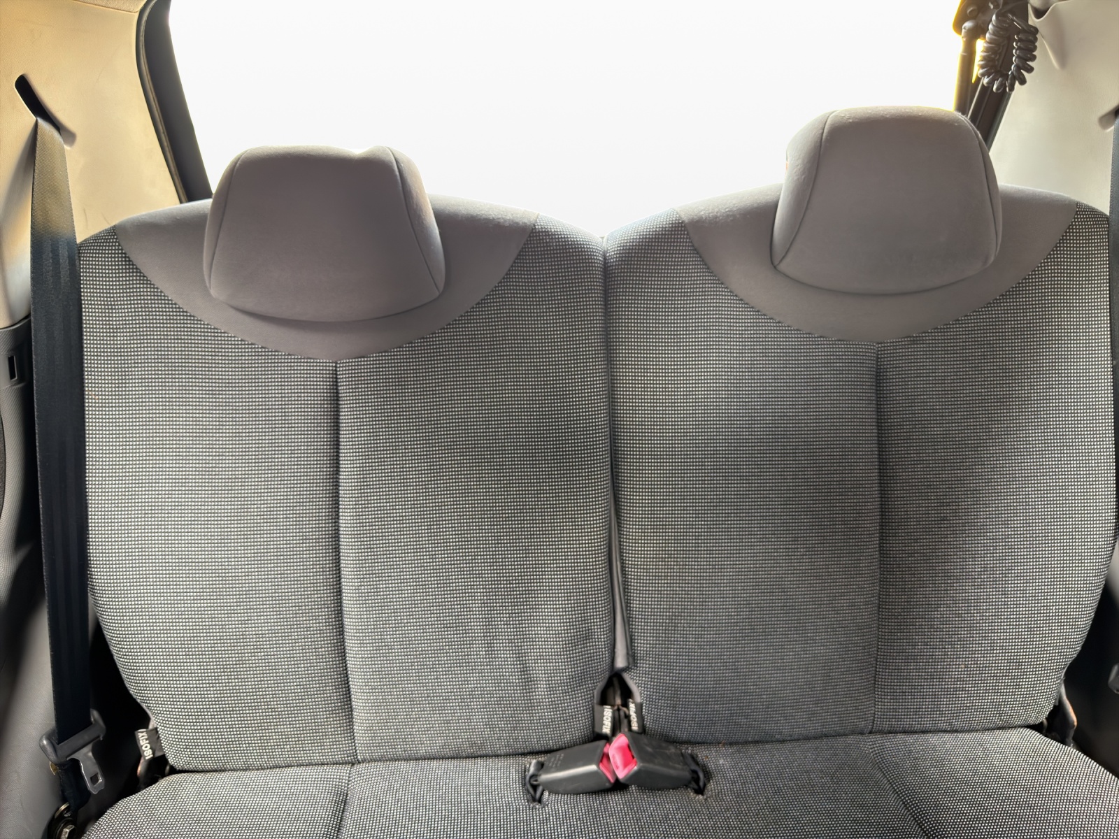 PEUGEOT 107 1.0 Trendy-image-17