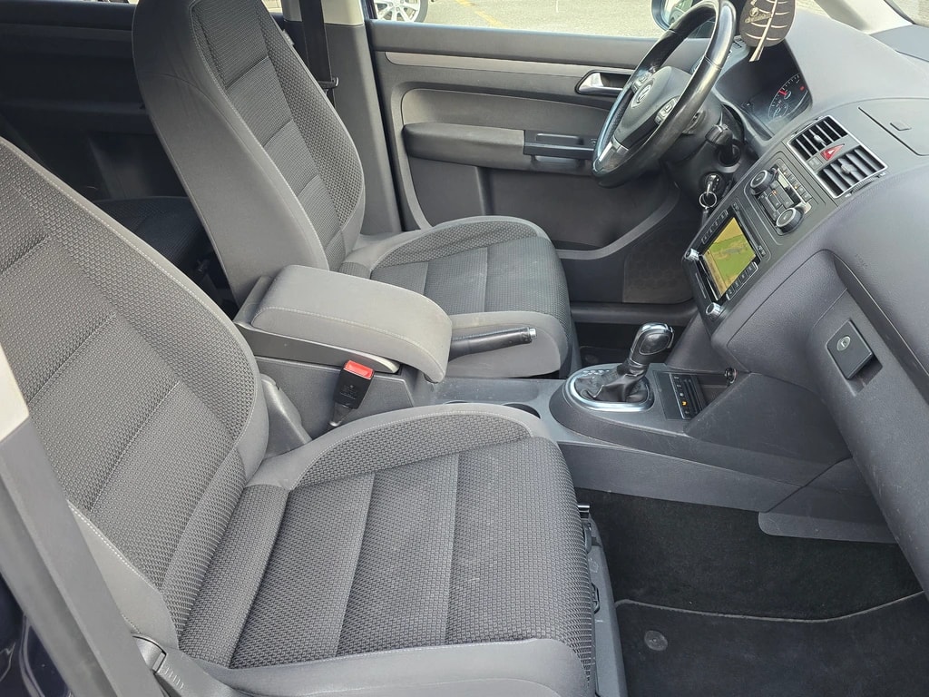 VW Touran 2.0 TDI BMT Comfortline DSG-image-8