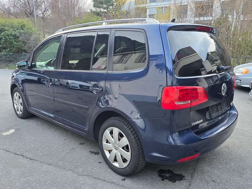 VW Touran 2.0 TDI BMT Comfortline DSG-image-5