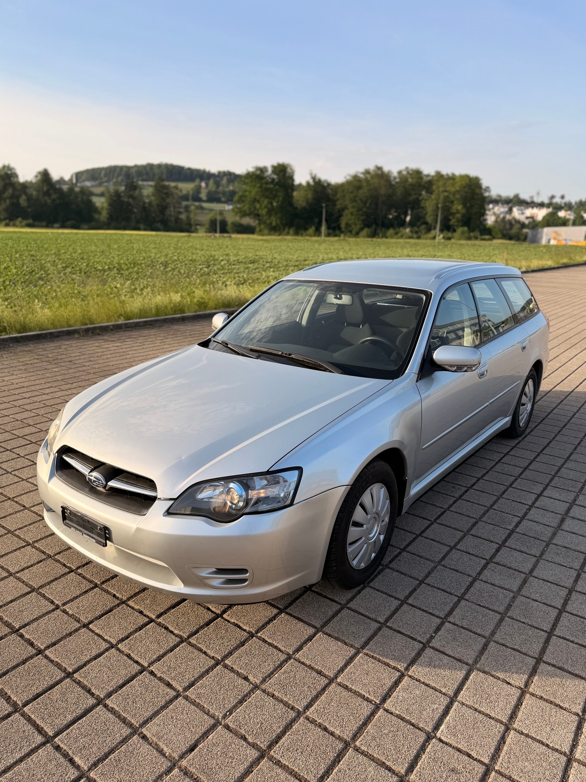 SUBARU Legacy 2.0i AWD-showroom-element-1