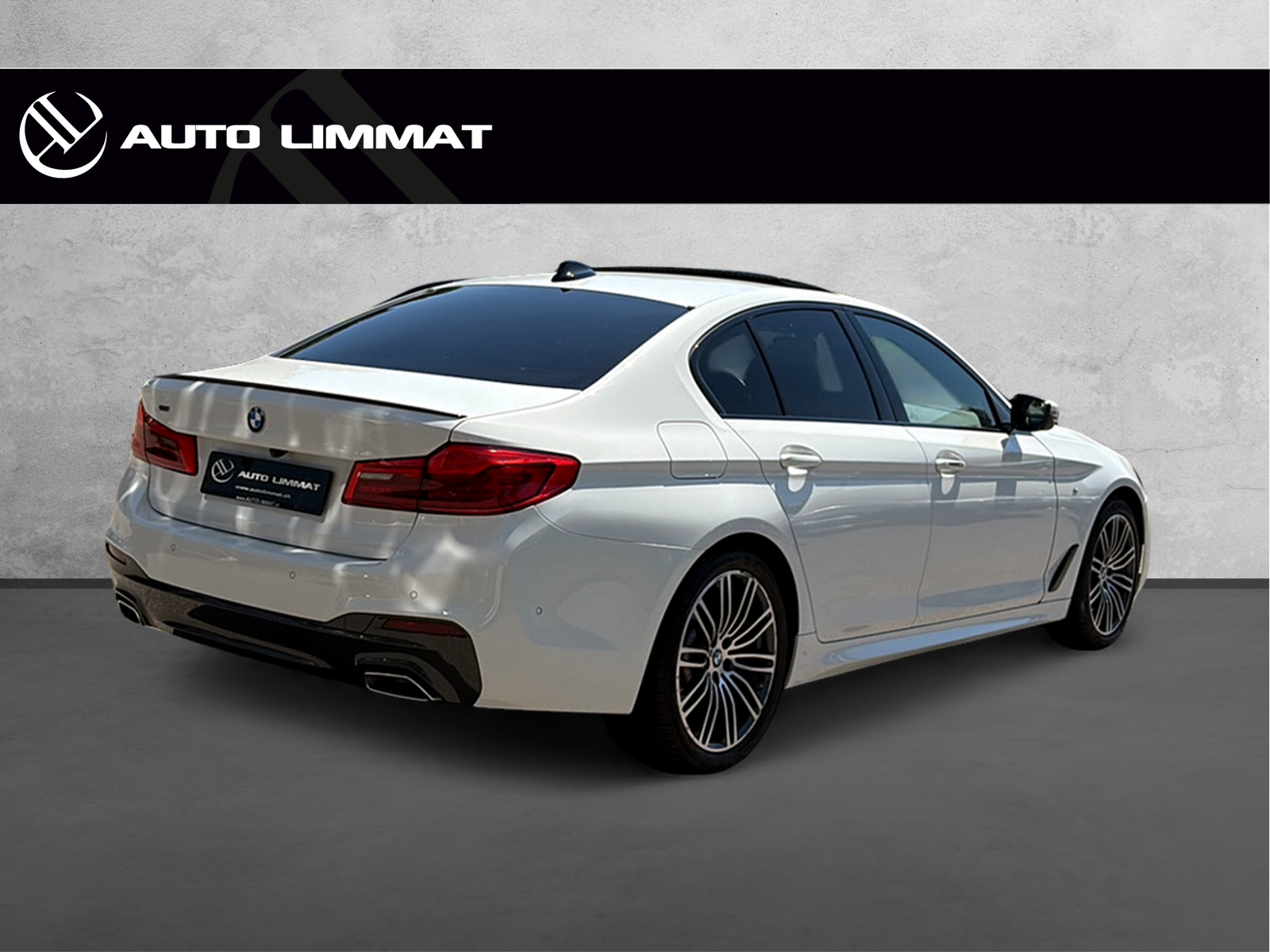 BMW 530i xDrive Steptronic-showroom-element-3