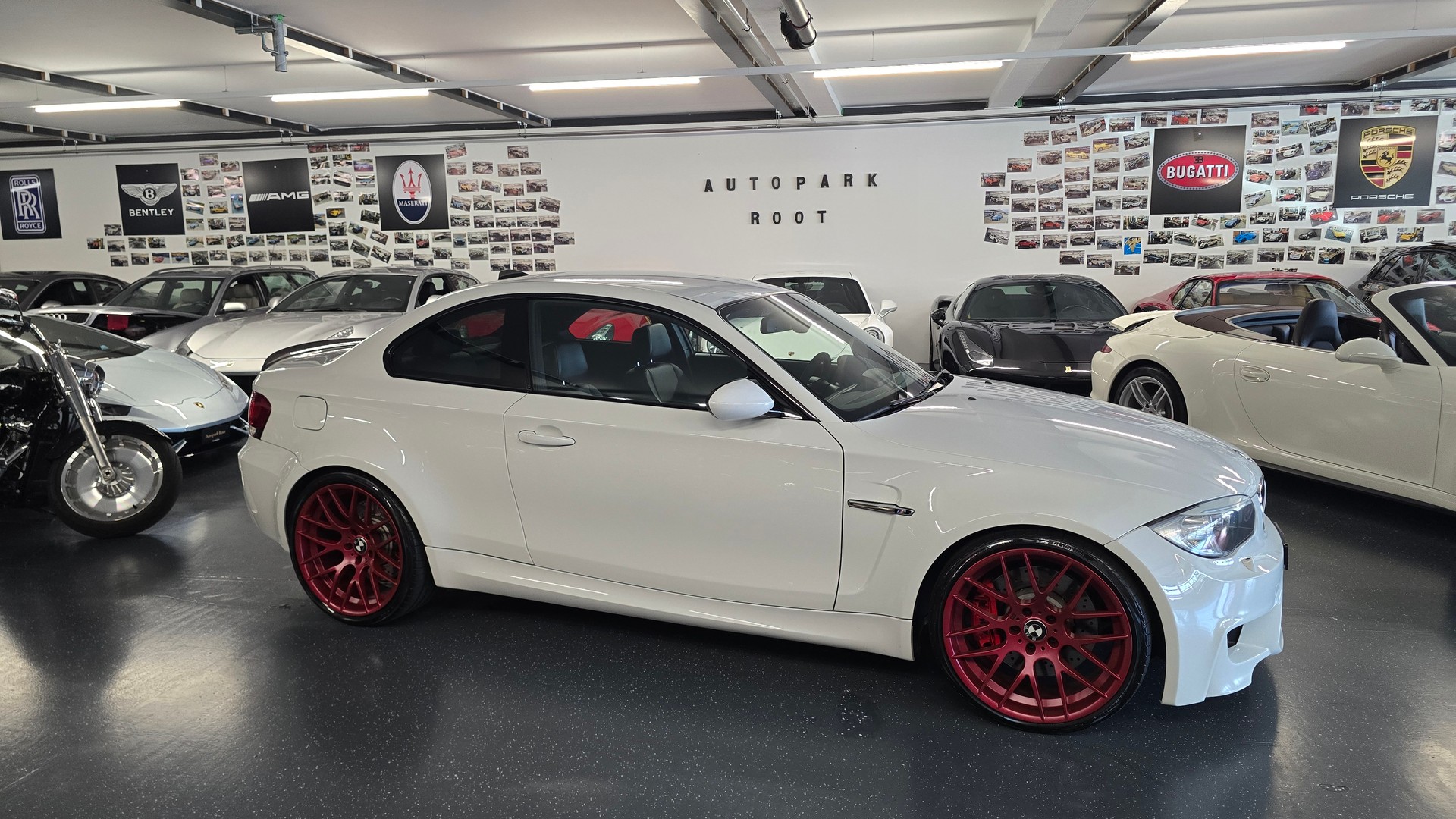 BMW 1er M Coupé-showroom-element-3