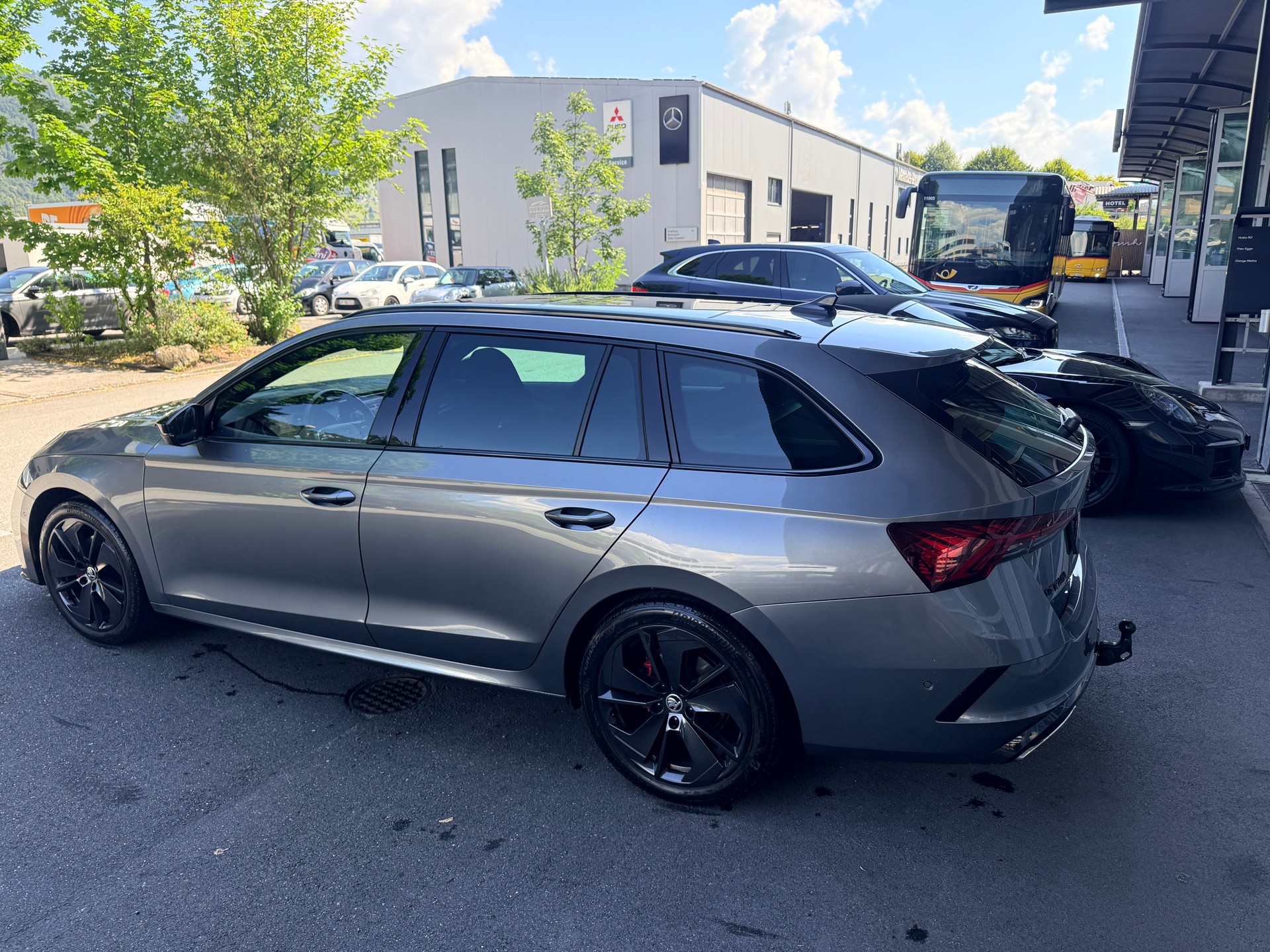 SKODA Octavia Combi 2.0 TDI DSG RS 4x4 AHK 2.0 To. Graphite grau met. 200PS