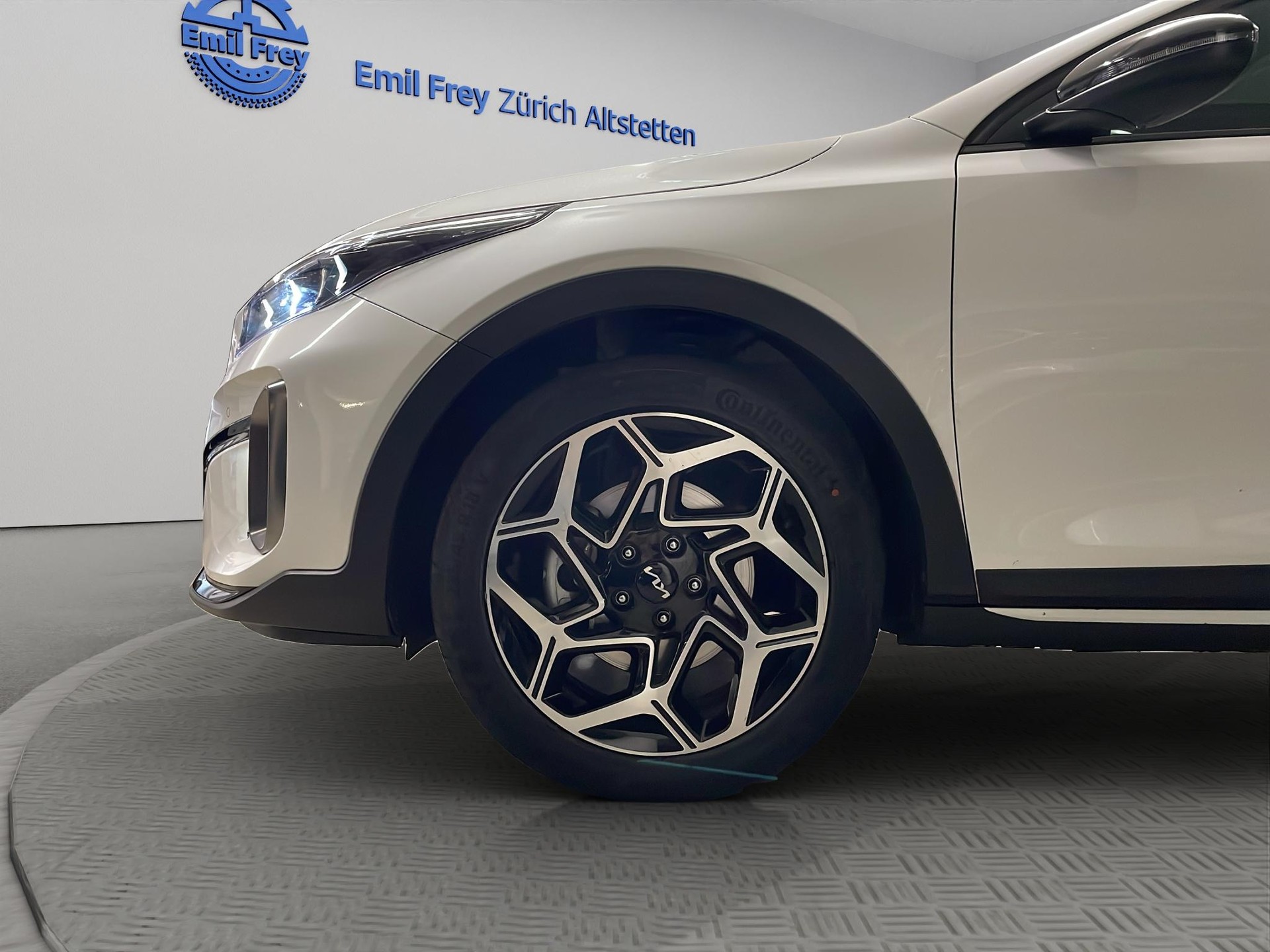 KIA XCeed 1.5 T-GDi MHEV GT-Line-image-10