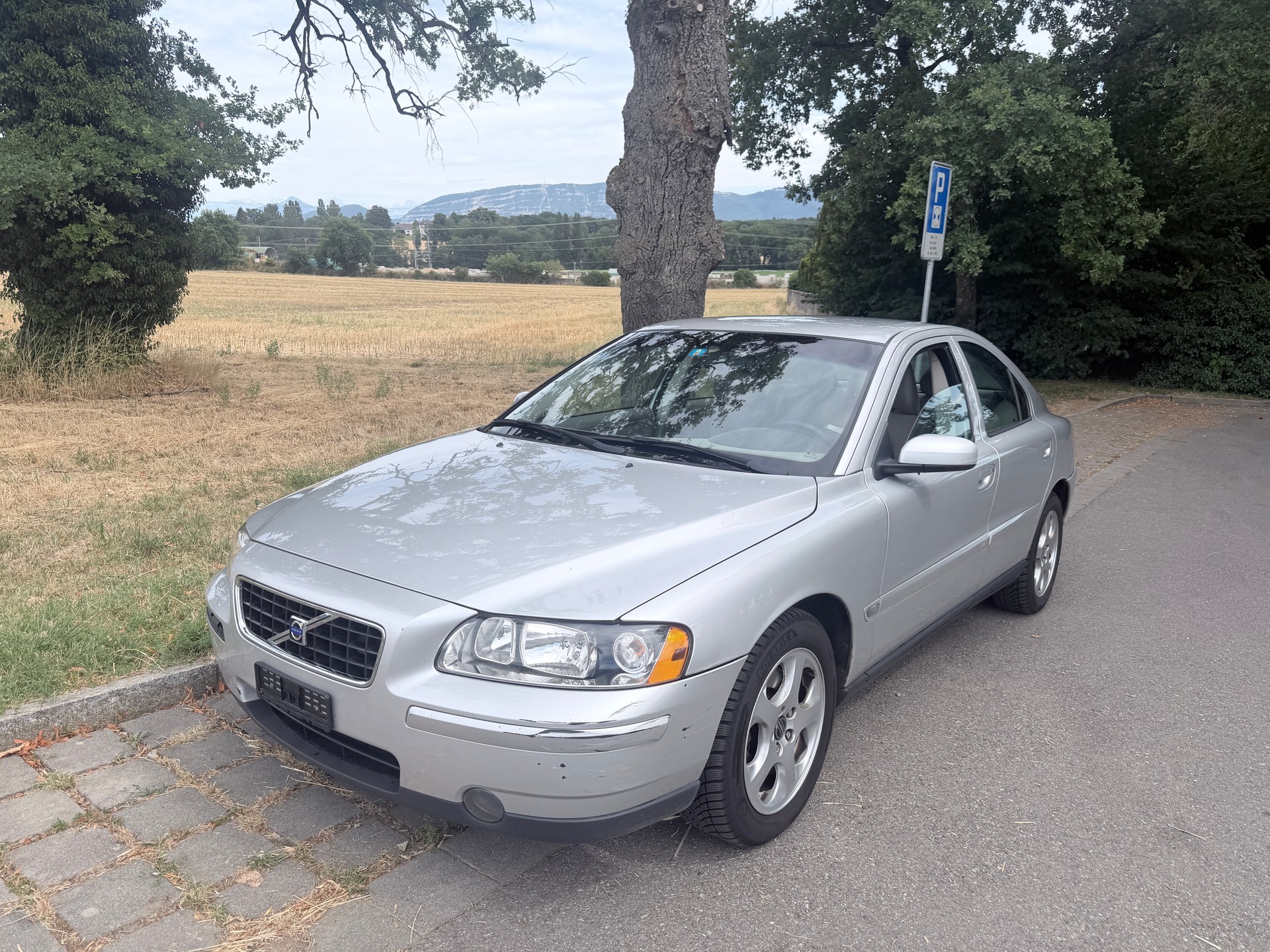 VOLVO S60 2.4 Move-showroom-element-2