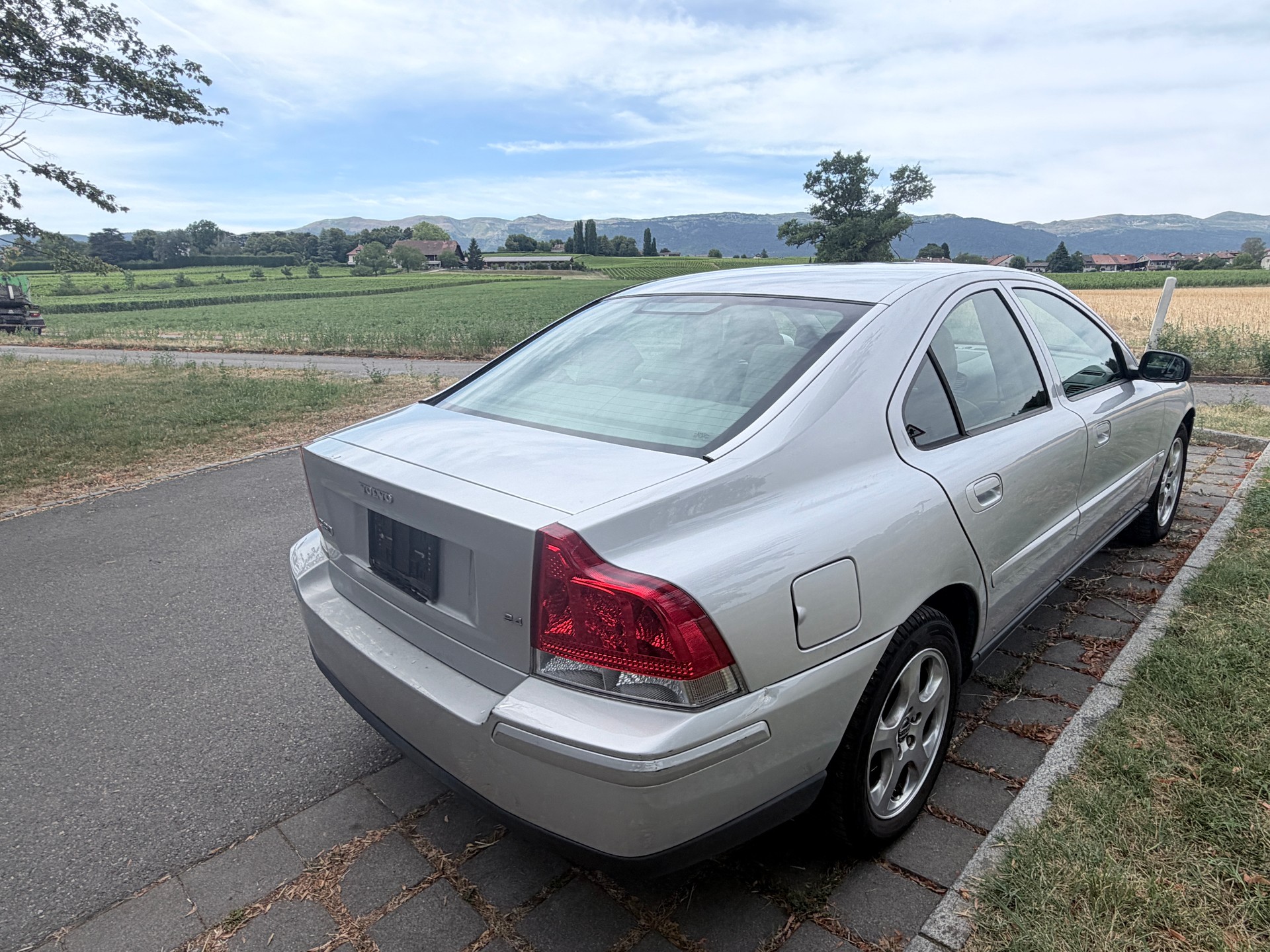 VOLVO S60 2.4 Move-showroom-element-3