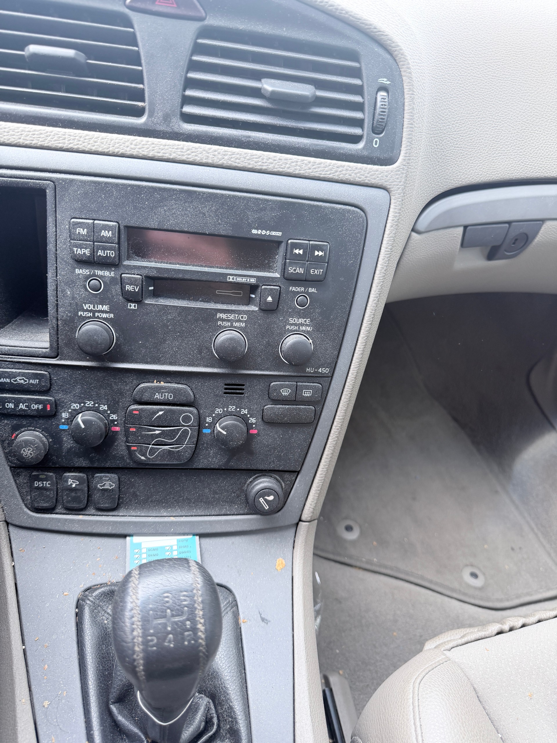 VOLVO S60 2.4 Move-image-7
