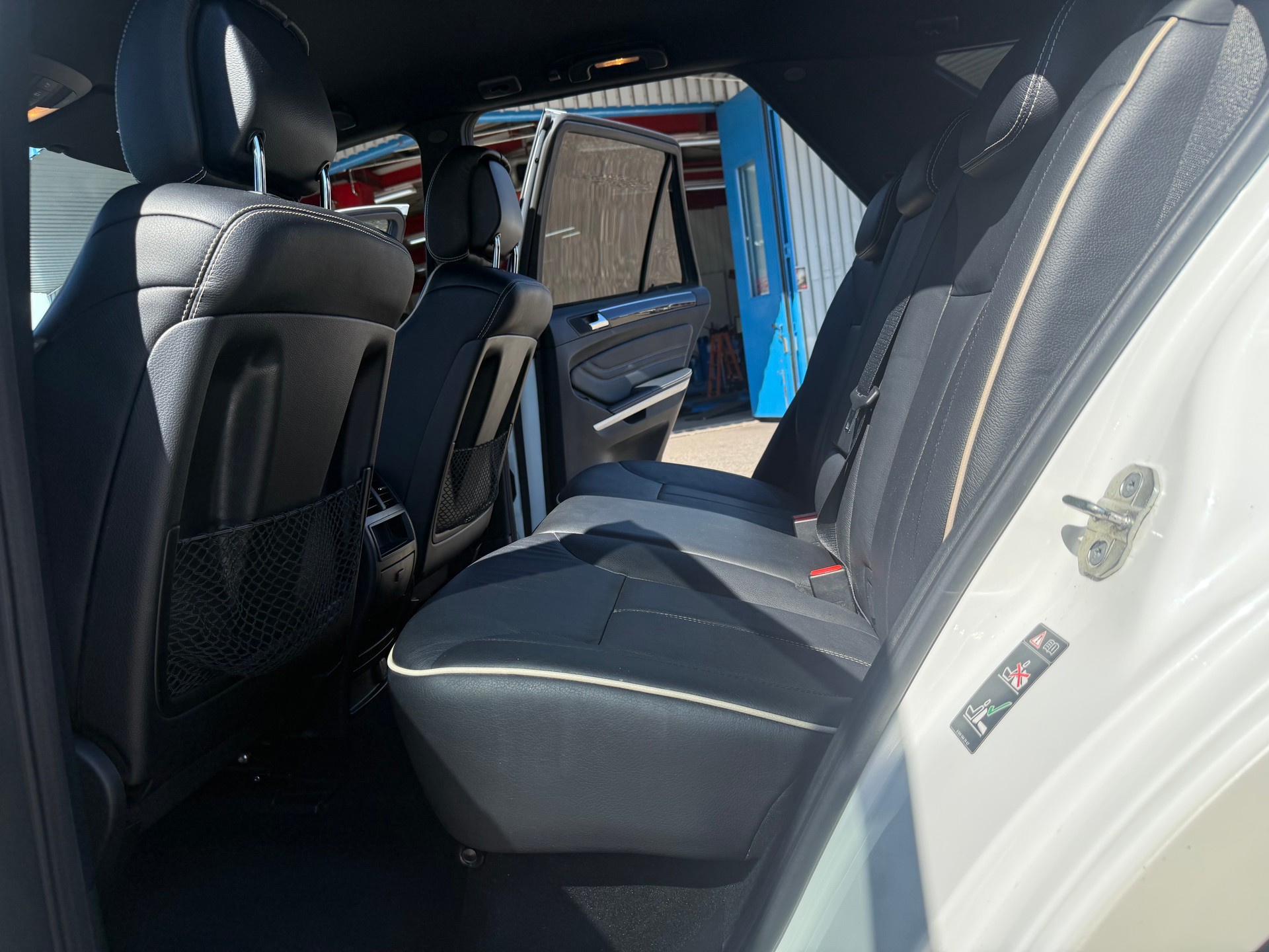 MERCEDES-BENZ ML 300 CDI Blue Efficiency 4Matic 7G-Tronic-image-8